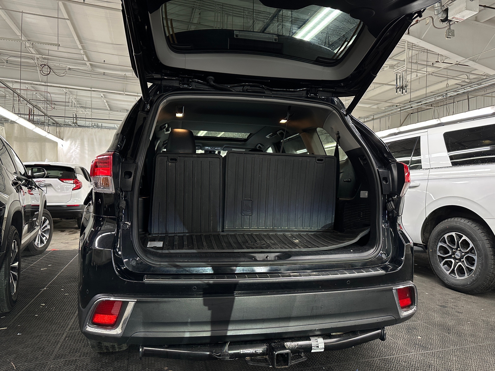 Thumbnail: 2018 Toyota Highlander - 6