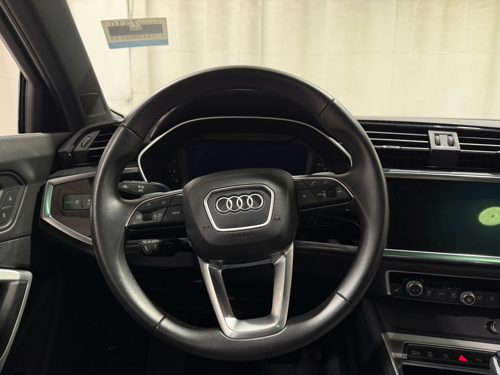 Thumbnail: 2025 Audi Q3 - 5