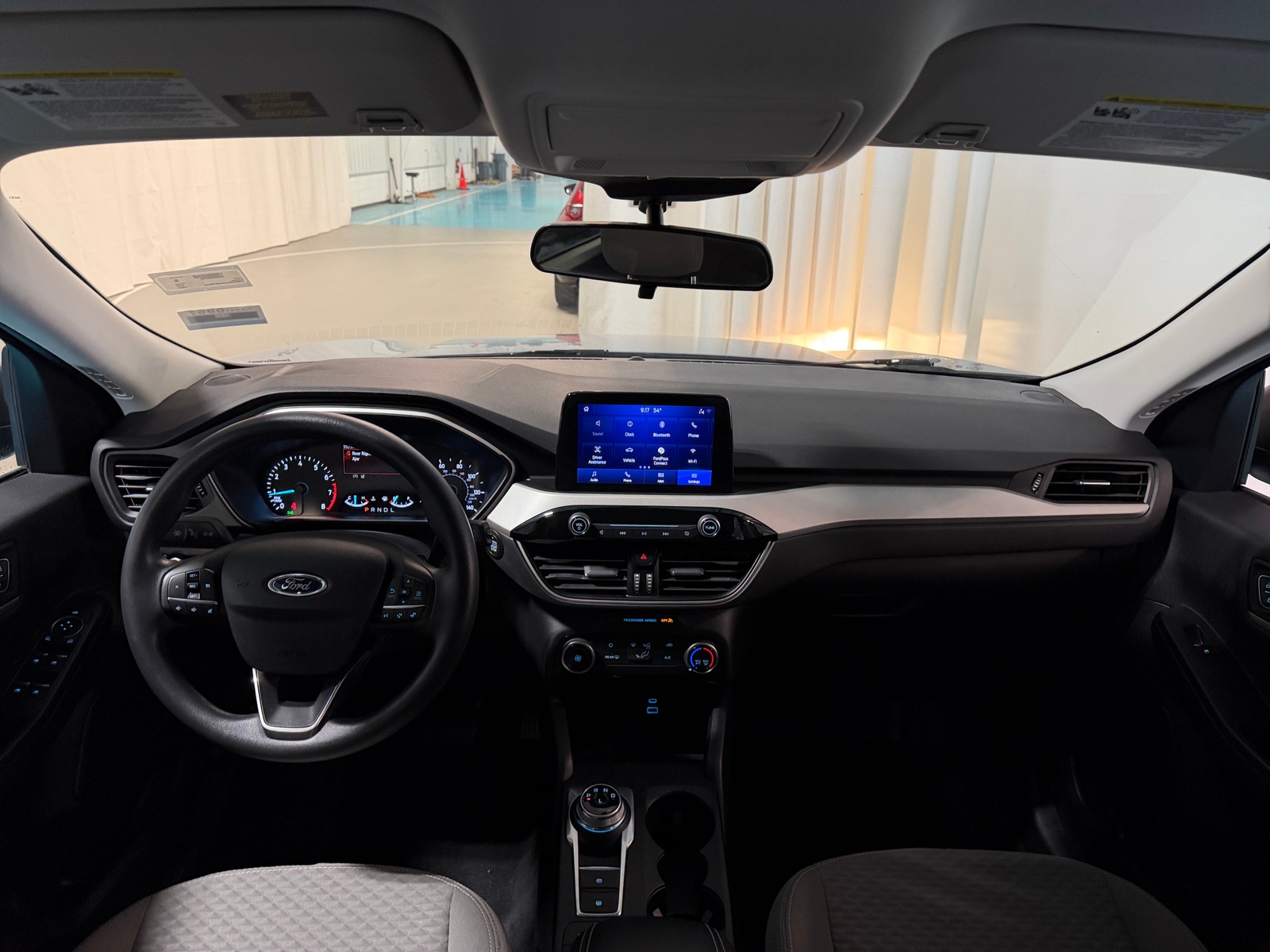 Thumbnail: 2022 Ford Escape - 3