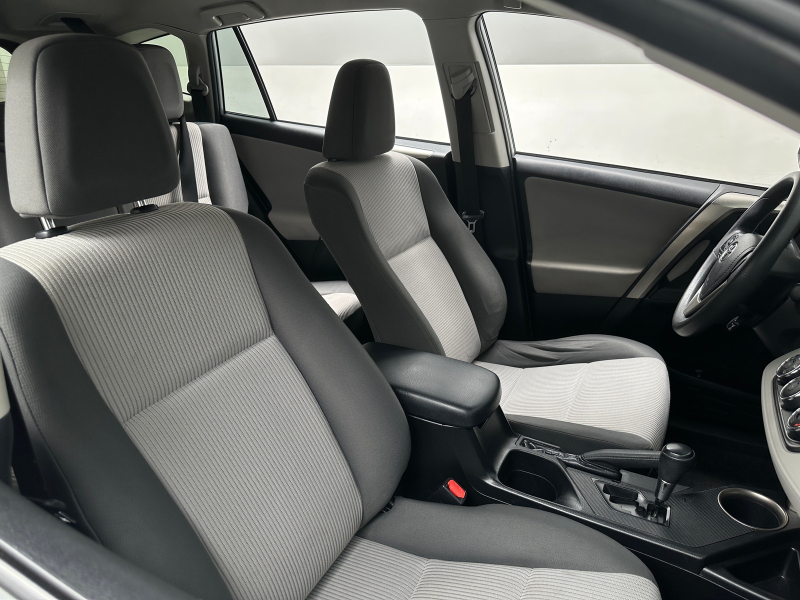 Thumbnail: 2014 Toyota RAV4 - 2