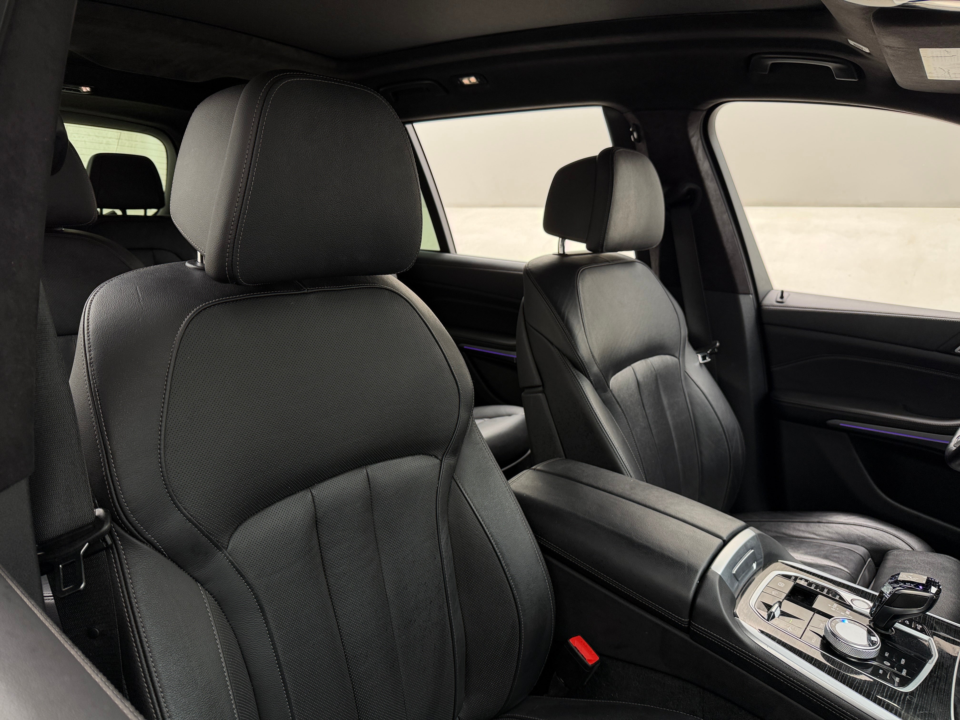 2021 BMW X7 M50i