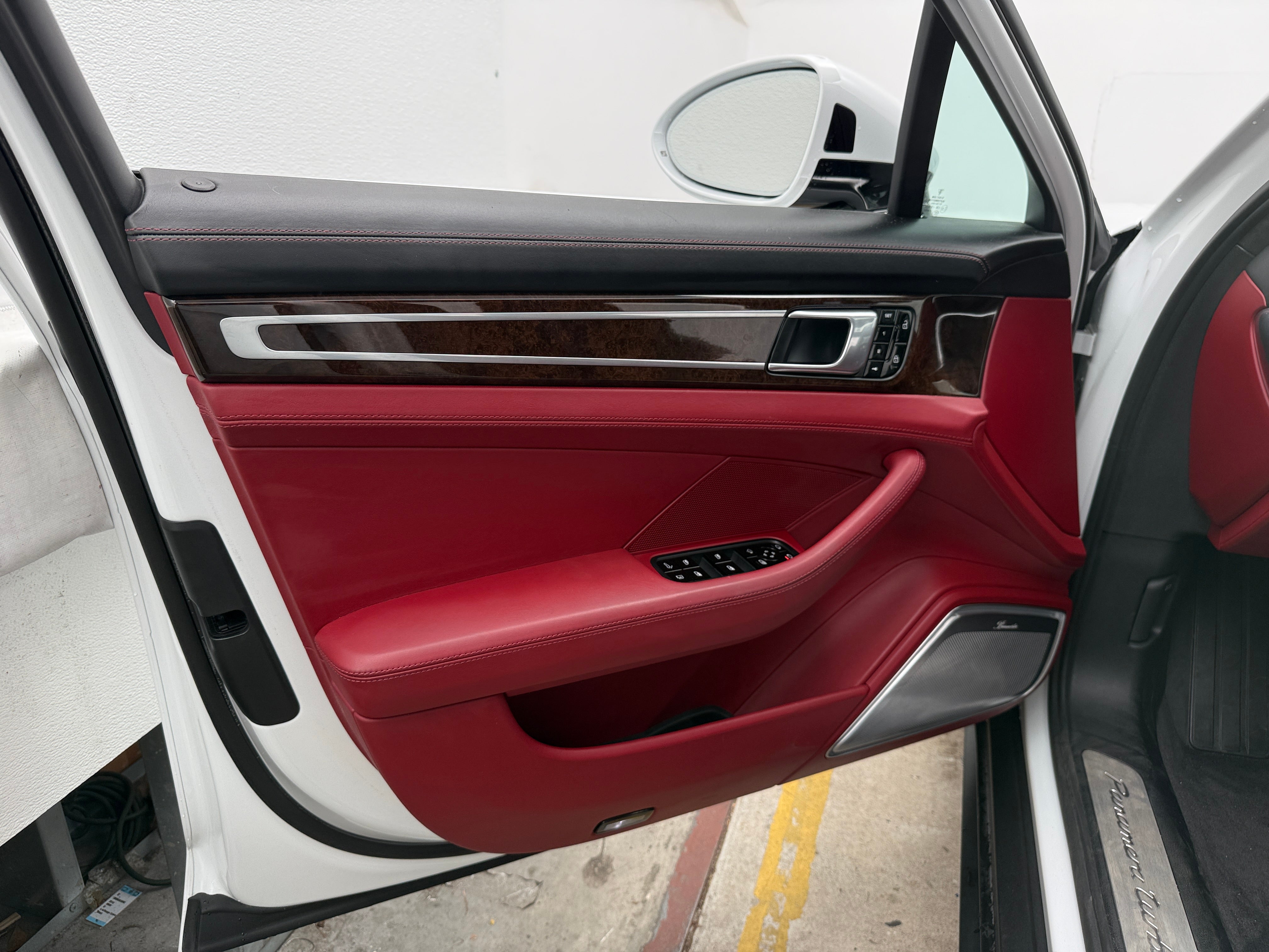 2020 Porsche Panamera Turbo S E-Hybrid