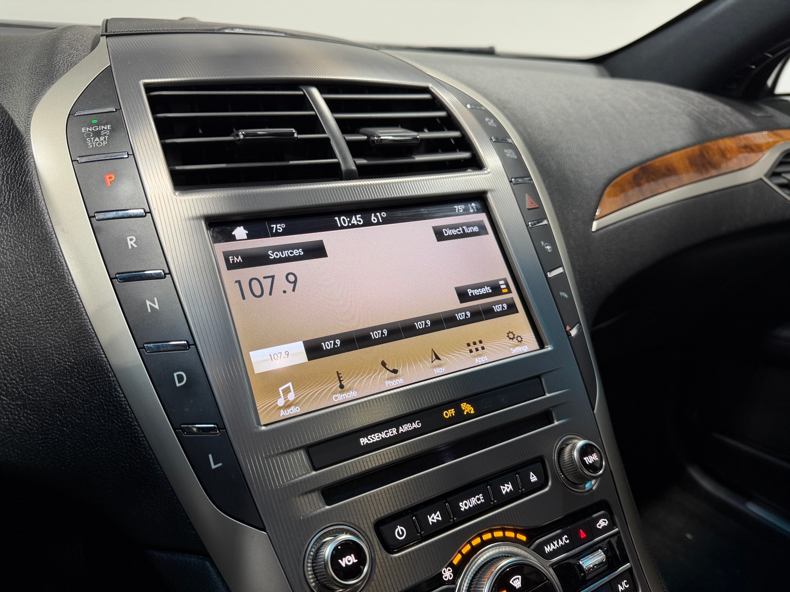 Thumbnail: 2019 Lincoln MKZ - 3