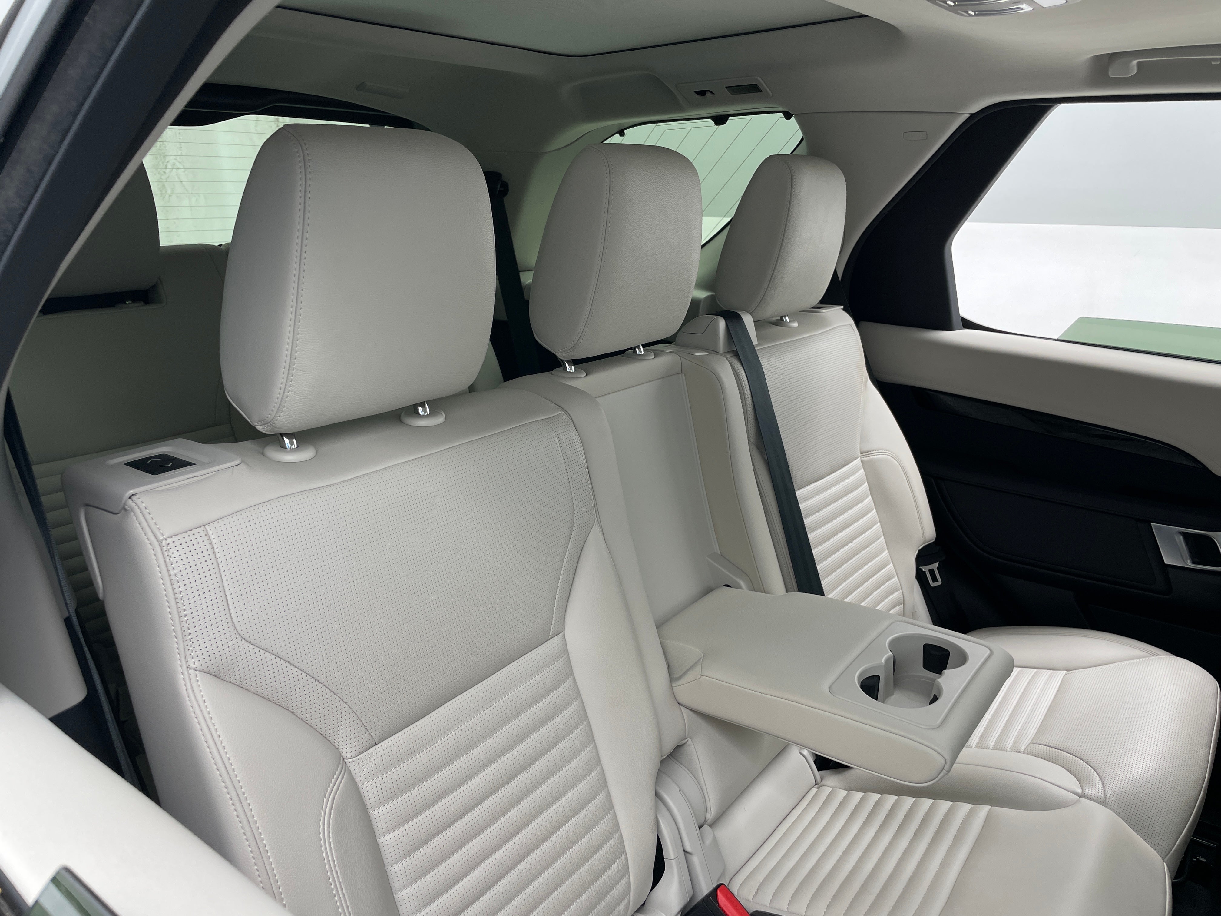 2025 Land Rover Discovery