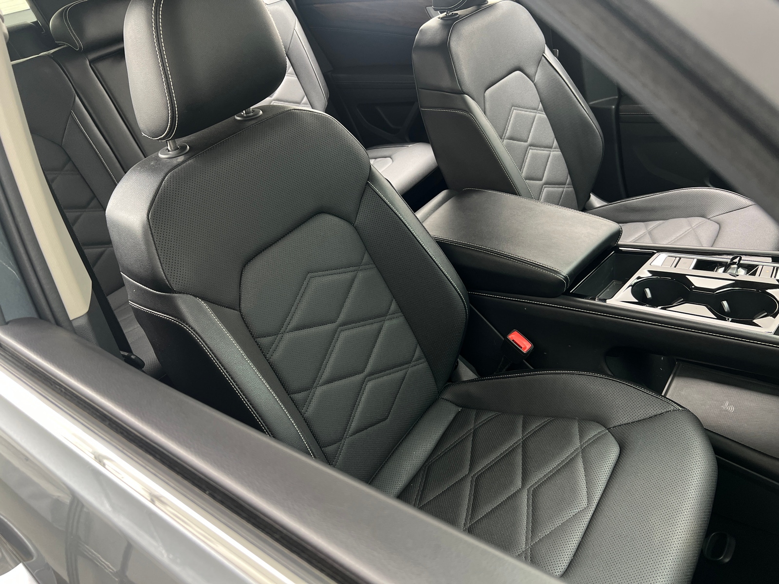 Thumbnail: 2024 Volkswagen Atlas - 2