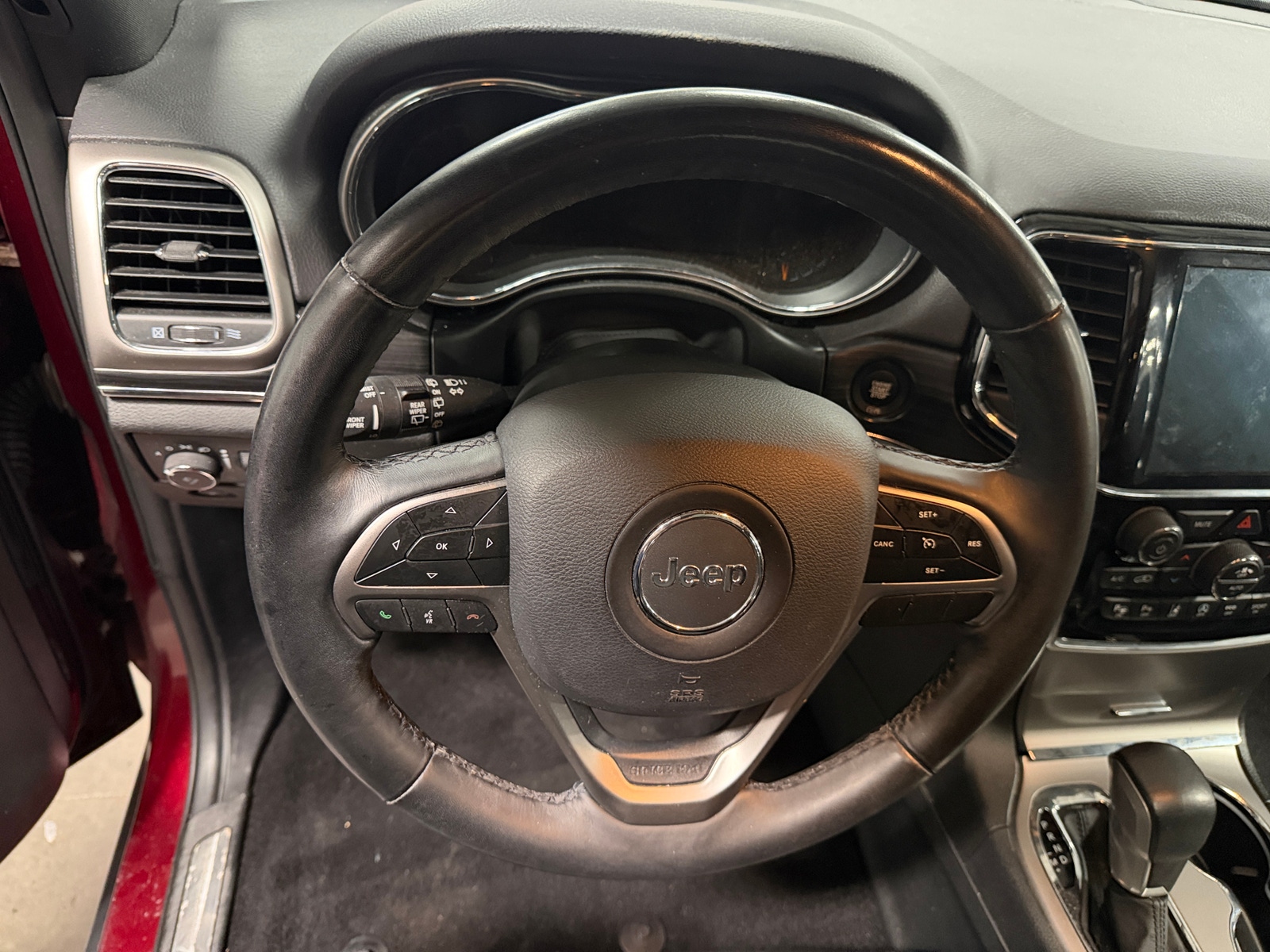 Thumbnail: 2019 Jeep Grand Cherokee - 4