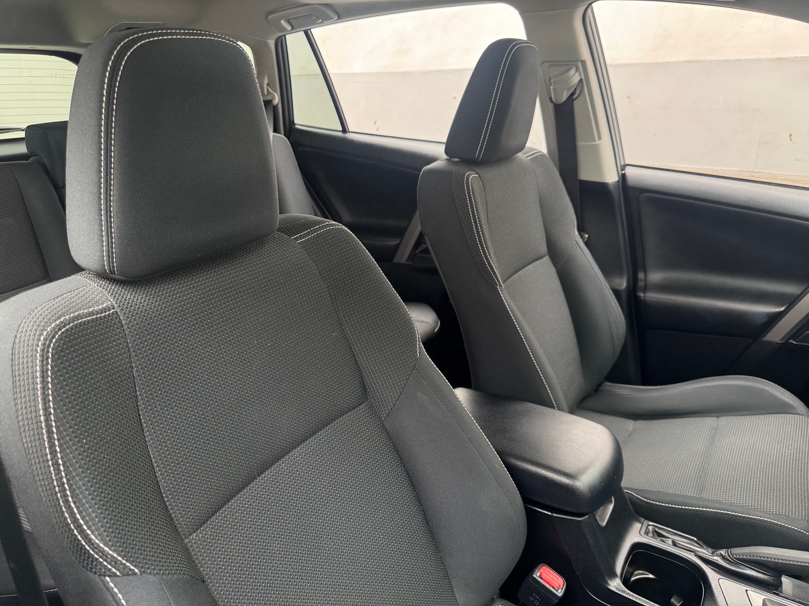 Thumbnail: 2017 Toyota RAV4 - 2