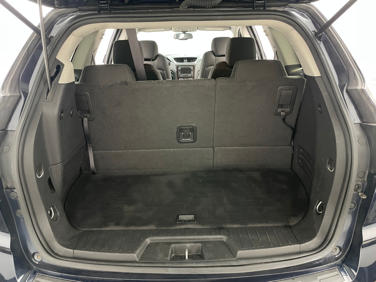 Thumbnail: 2015 Chevrolet Traverse - 7