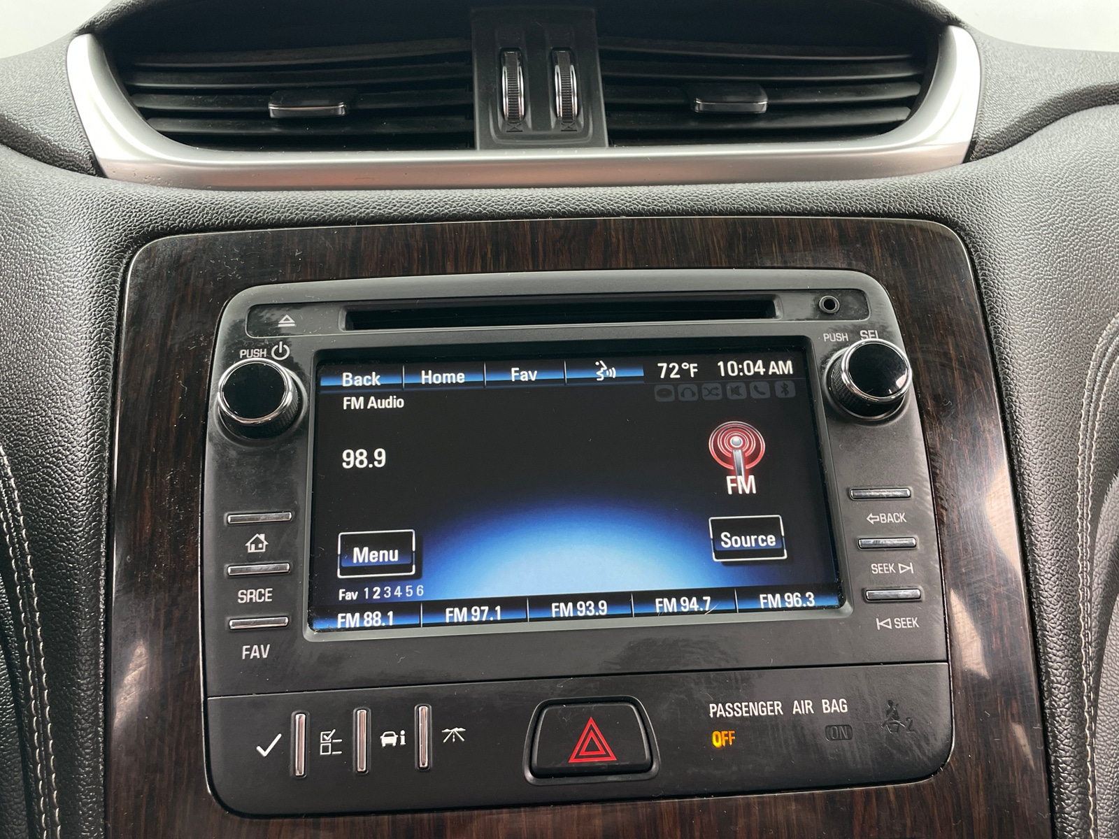 Thumbnail: 2015 Chevrolet Traverse - 4
