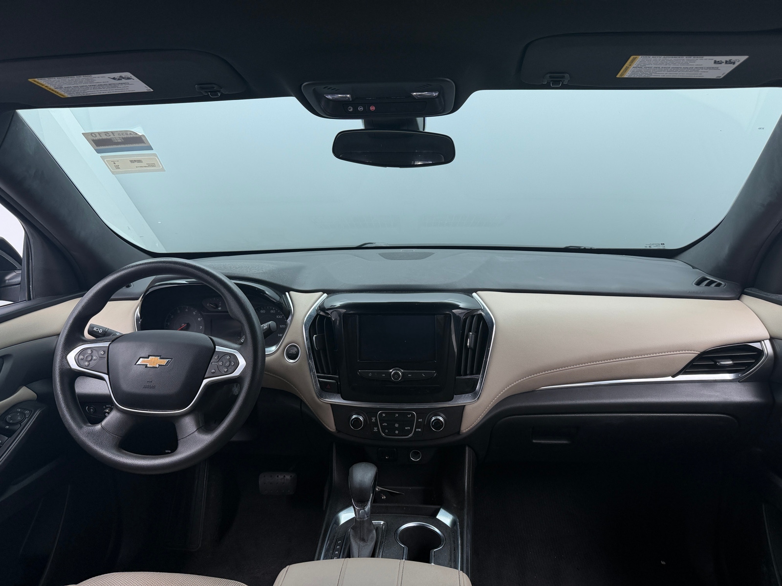 Thumbnail: 2023 Chevrolet Traverse - 3