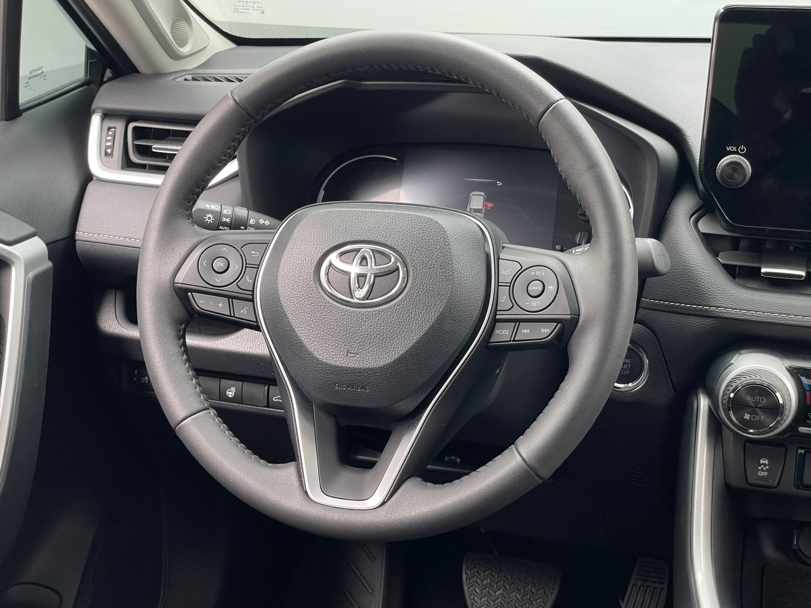Thumbnail: 2025 Toyota RAV4 - 5
