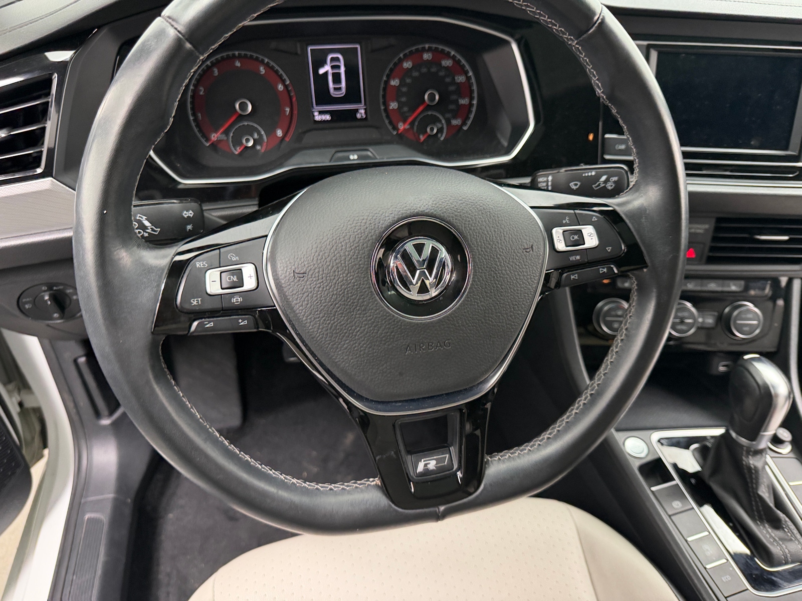 Thumbnail: 2019 Volkswagen Jetta - 4