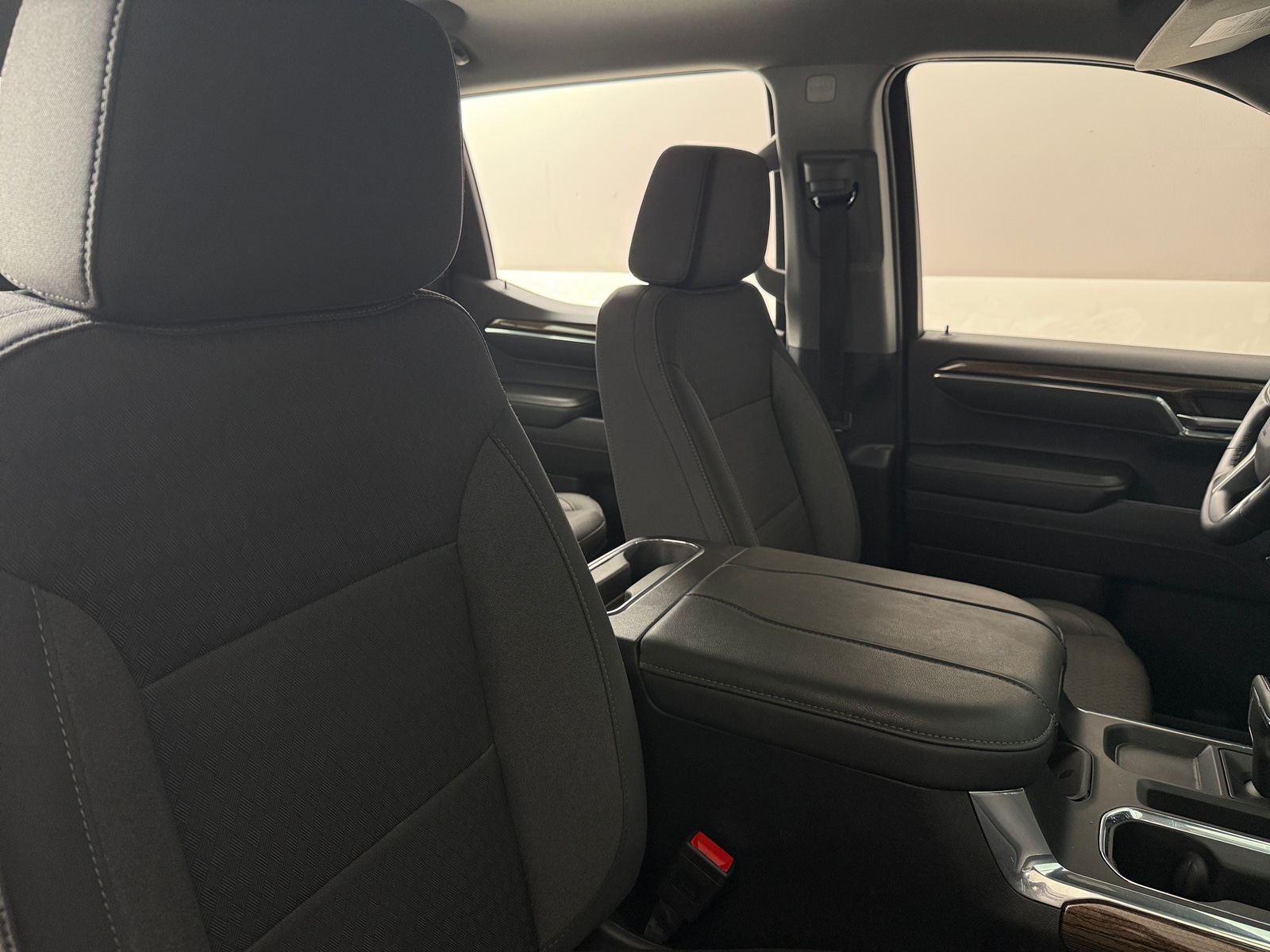 Thumbnail: 2024 Chevrolet Silverado 1500 - 2
