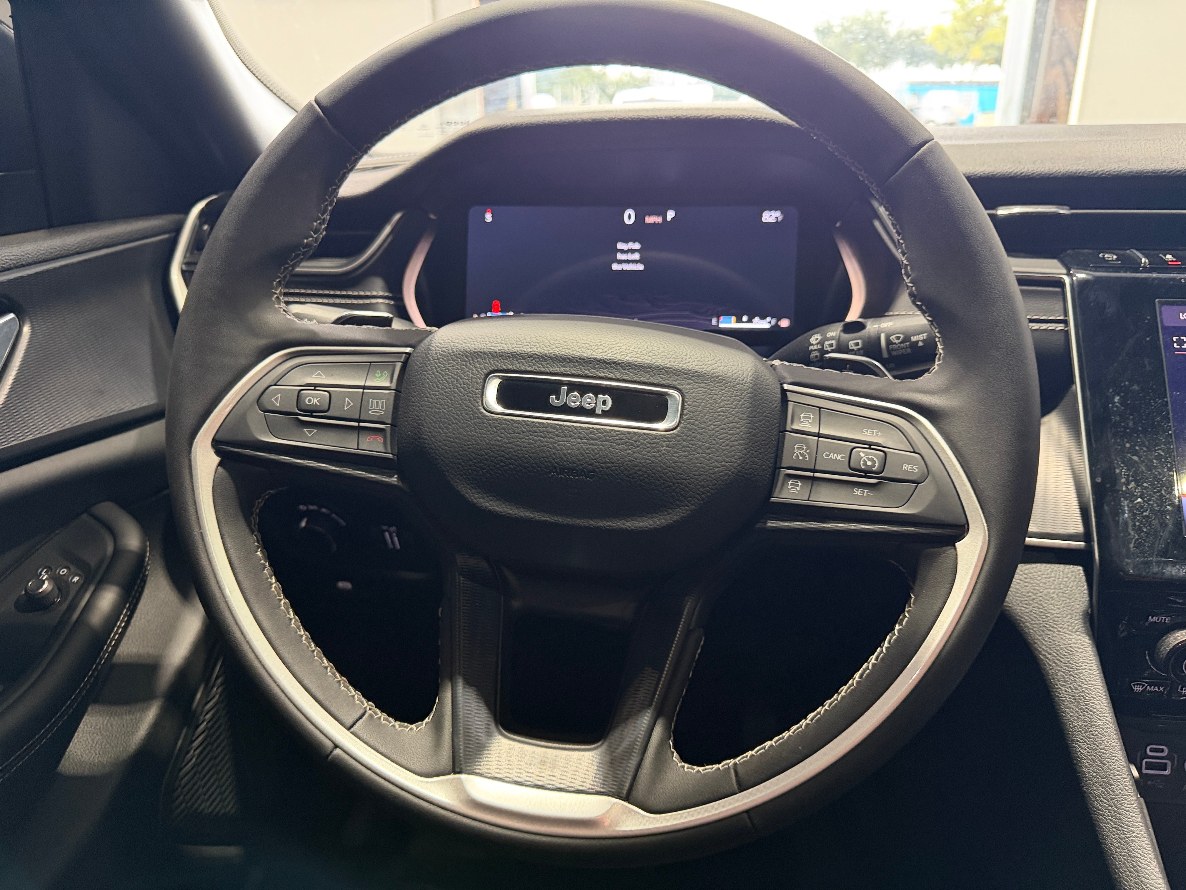 2025 Jeep Grand Cherokee L Laredo - Photo 9