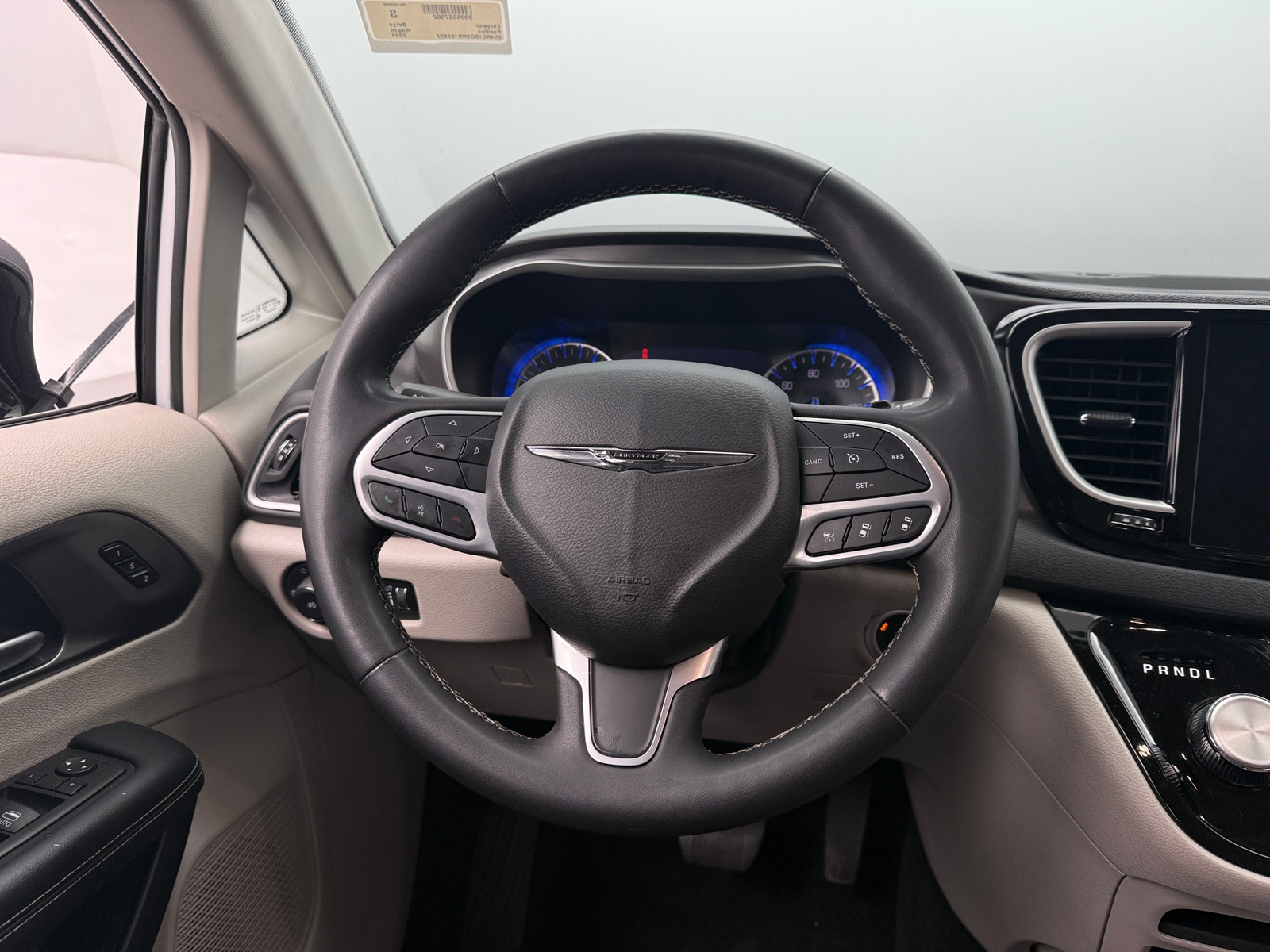 Thumbnail: 2024 Chrysler Pacifica - 4