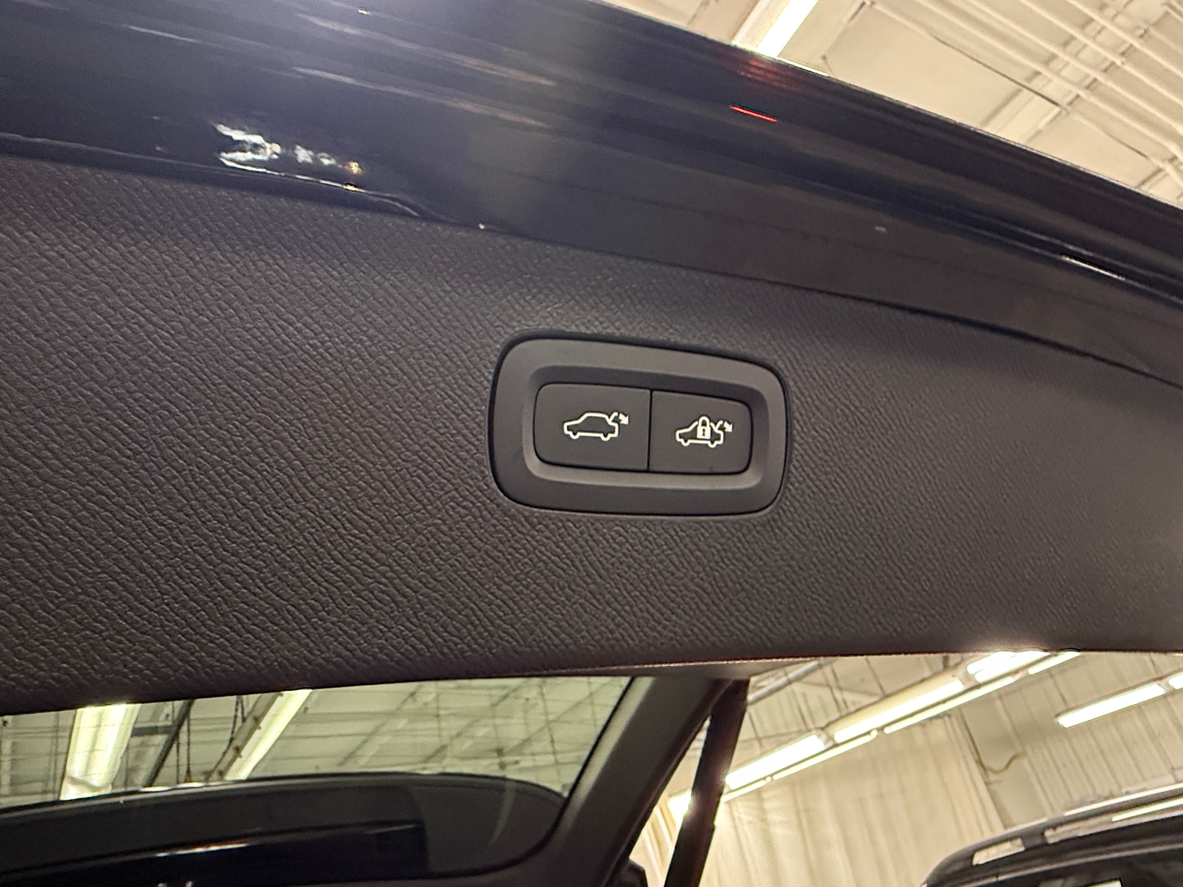 2026 Volvo XC90 Plus - Photo 10