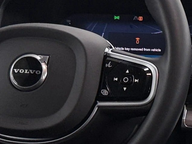 2026 Volvo XC90 Plus - Photo 23