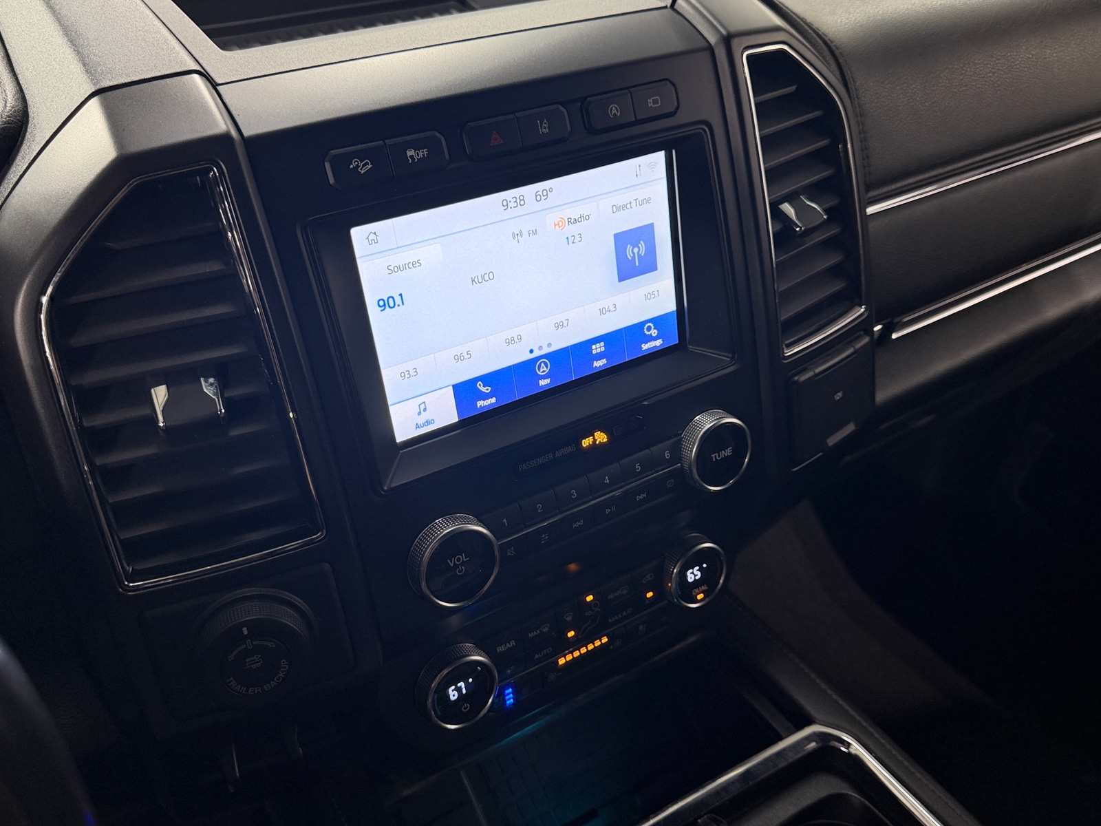 Thumbnail: 2021 Ford Expedition - 3