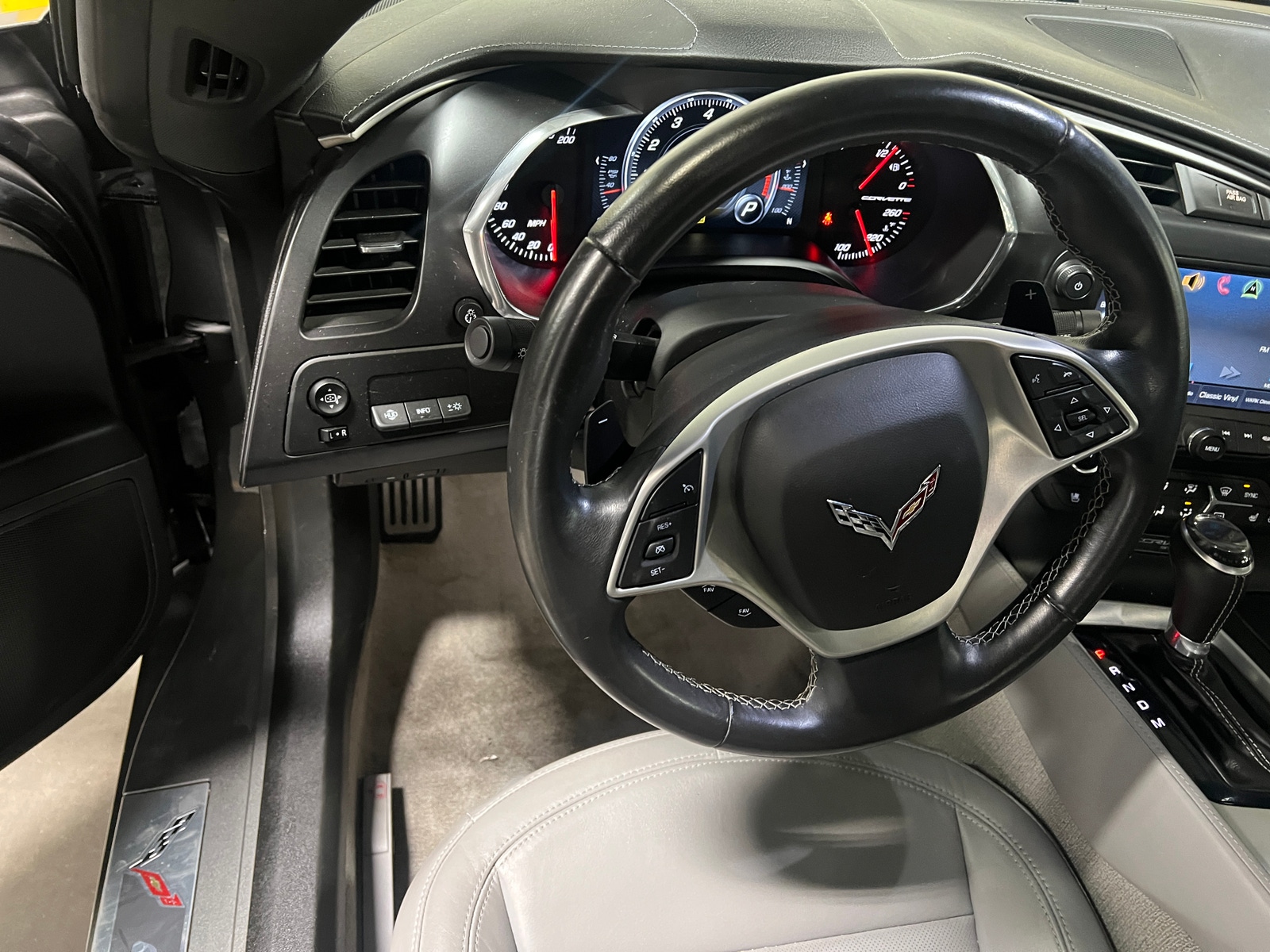 Thumbnail: 2015 Chevrolet Corvette - 3