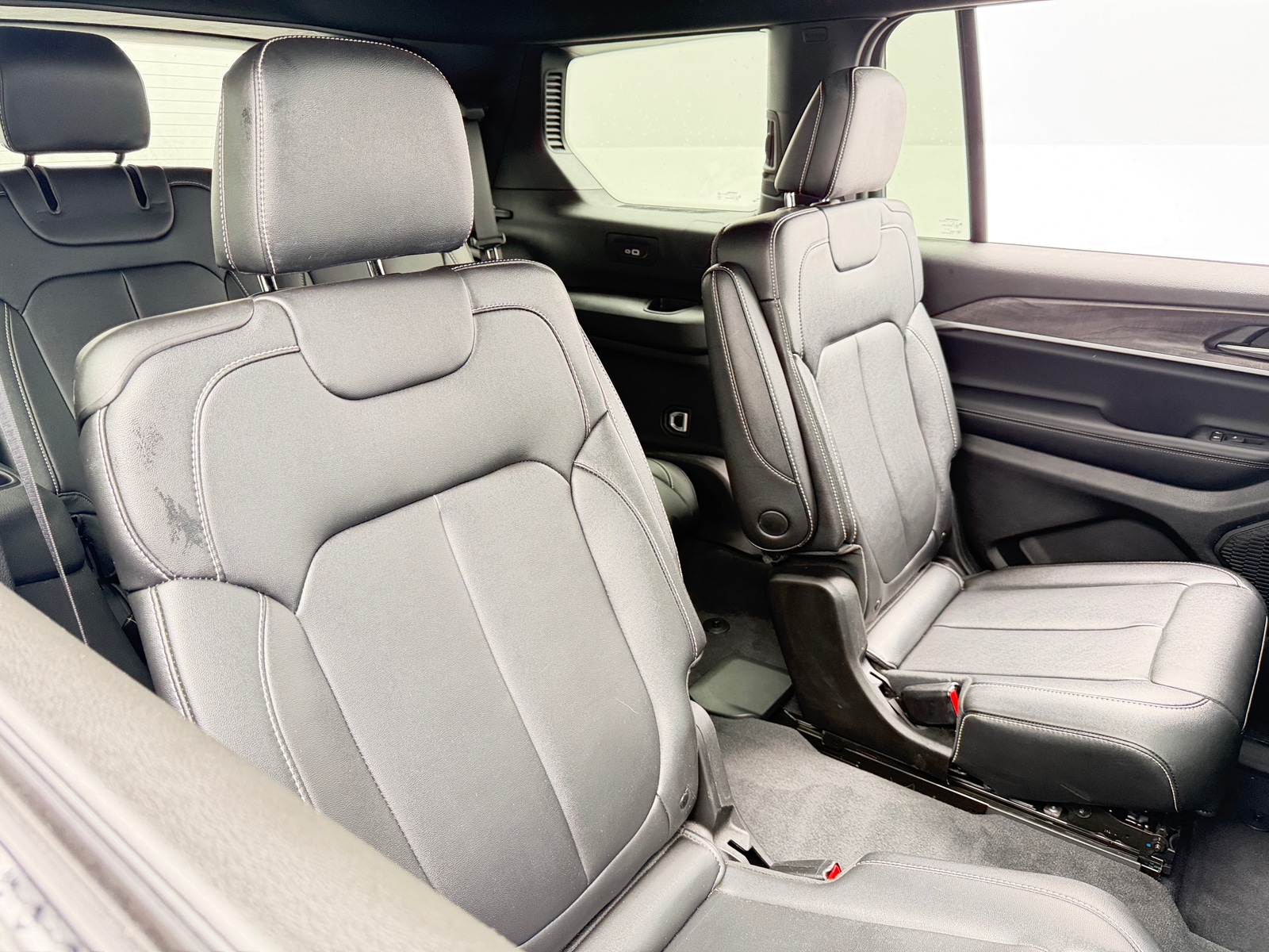 Thumbnail: 2024 Jeep Grand Cherokee L - 5