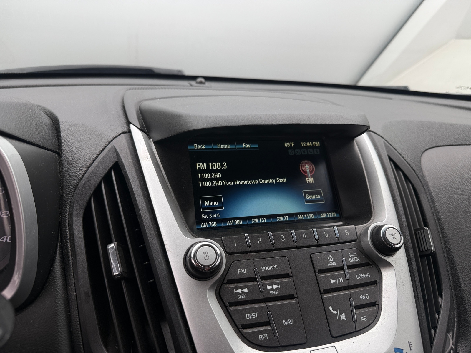 Thumbnail: 2017 Chevrolet Equinox - 4