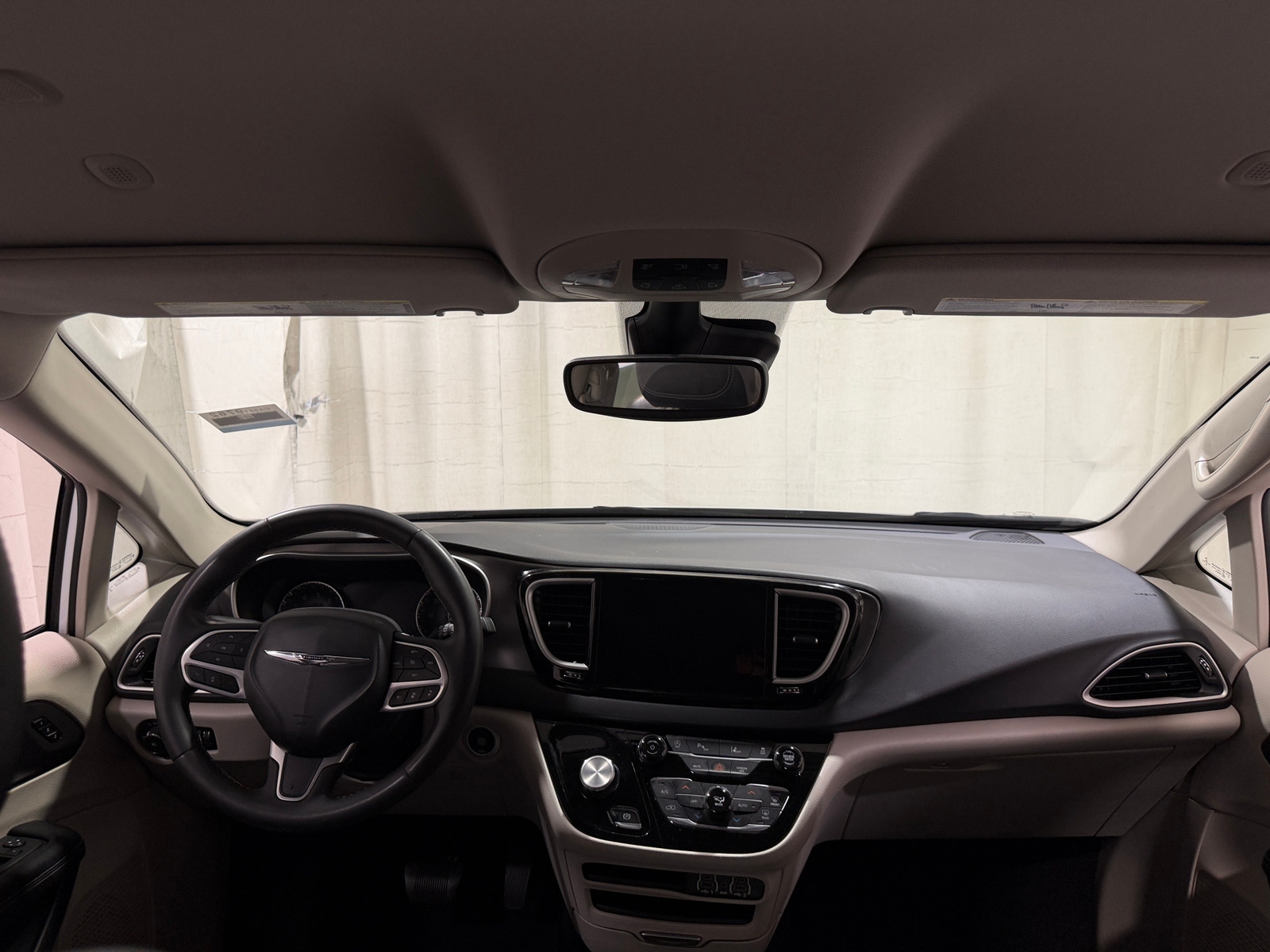 Thumbnail: 2023 Chrysler Pacifica - 2