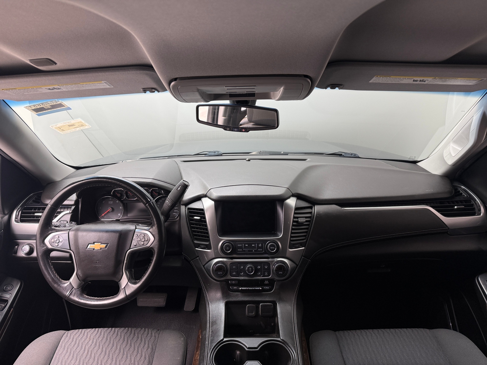 Thumbnail: 2019 Chevrolet Tahoe - 3