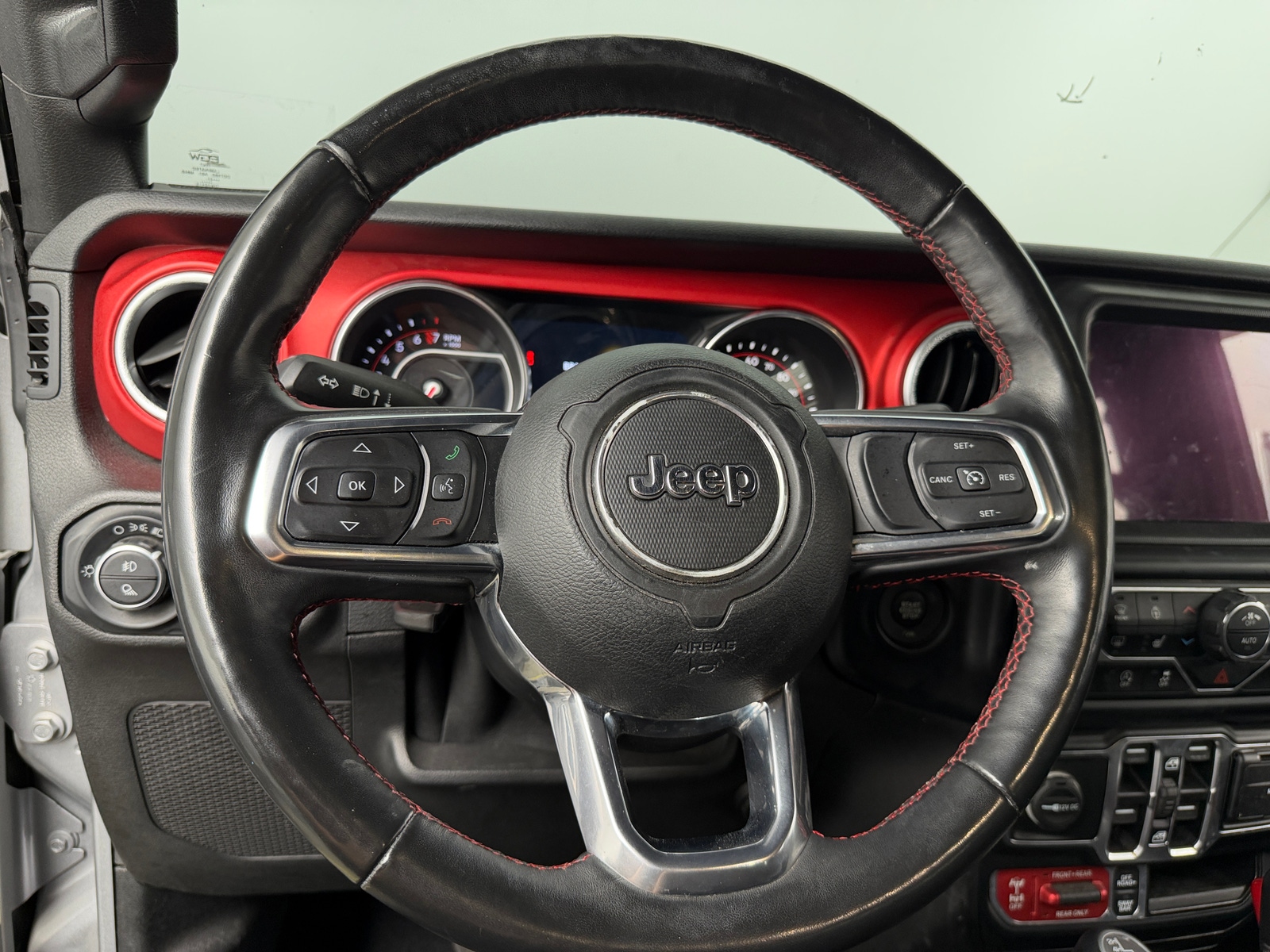 Thumbnail: 2020 Jeep Gladiator - 5