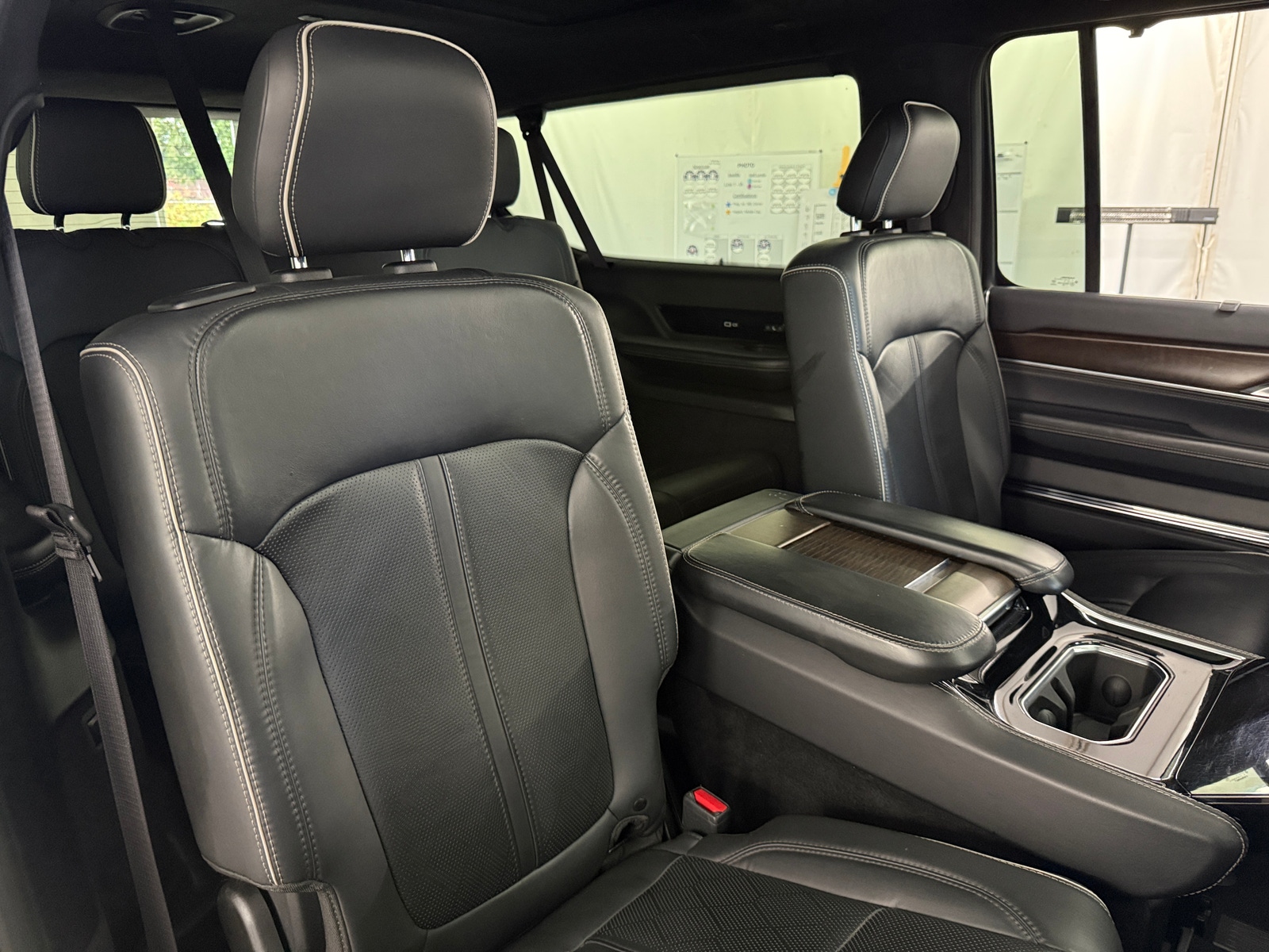 Thumbnail: 2023 Jeep Grand Wagoneer L - 5