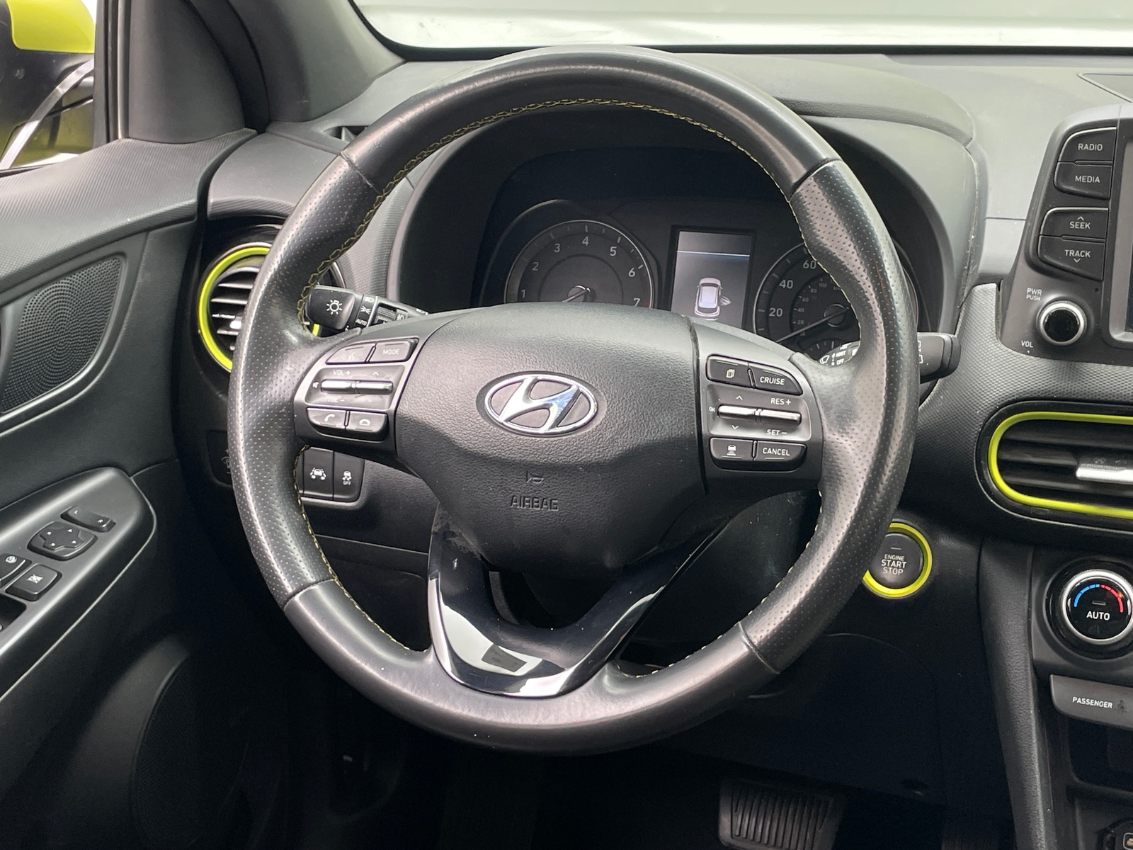 Thumbnail: 2020 Hyundai Kona - 4