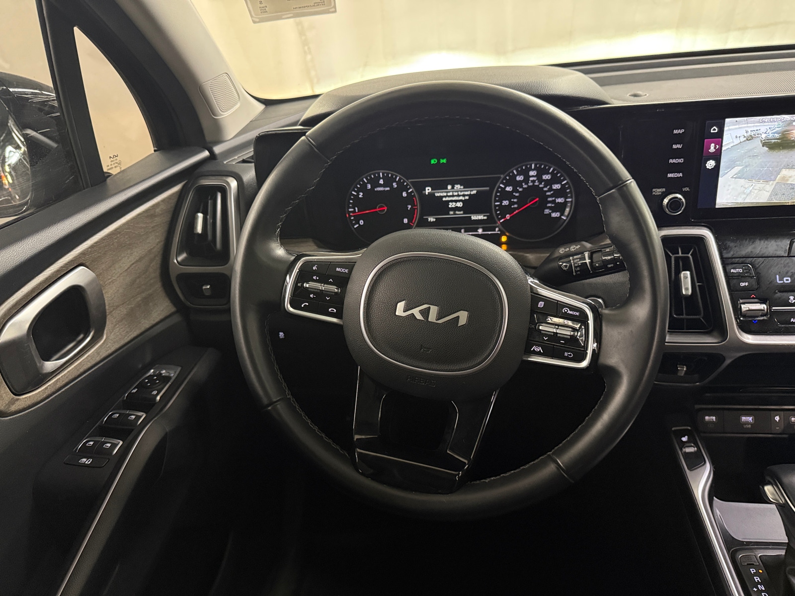 Thumbnail: 2023 Kia Sorento - 4