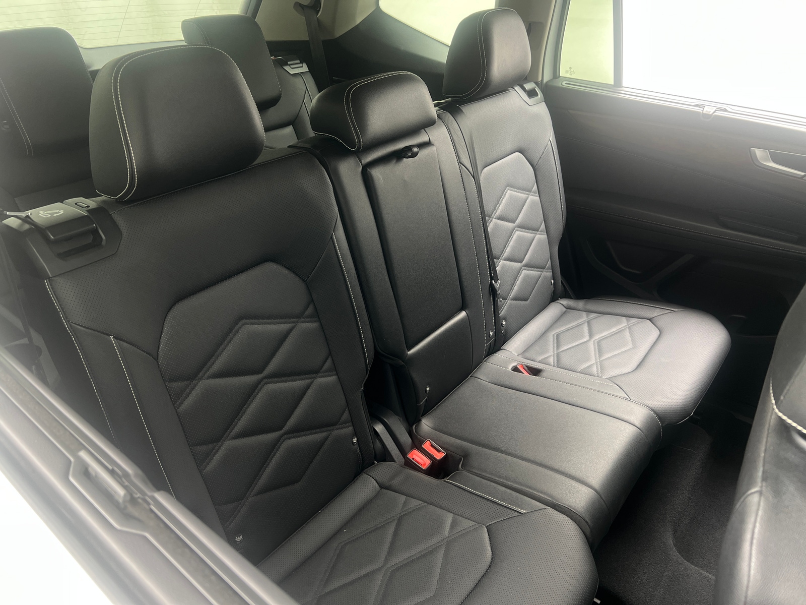 Thumbnail: 2025 Volkswagen Atlas - 6