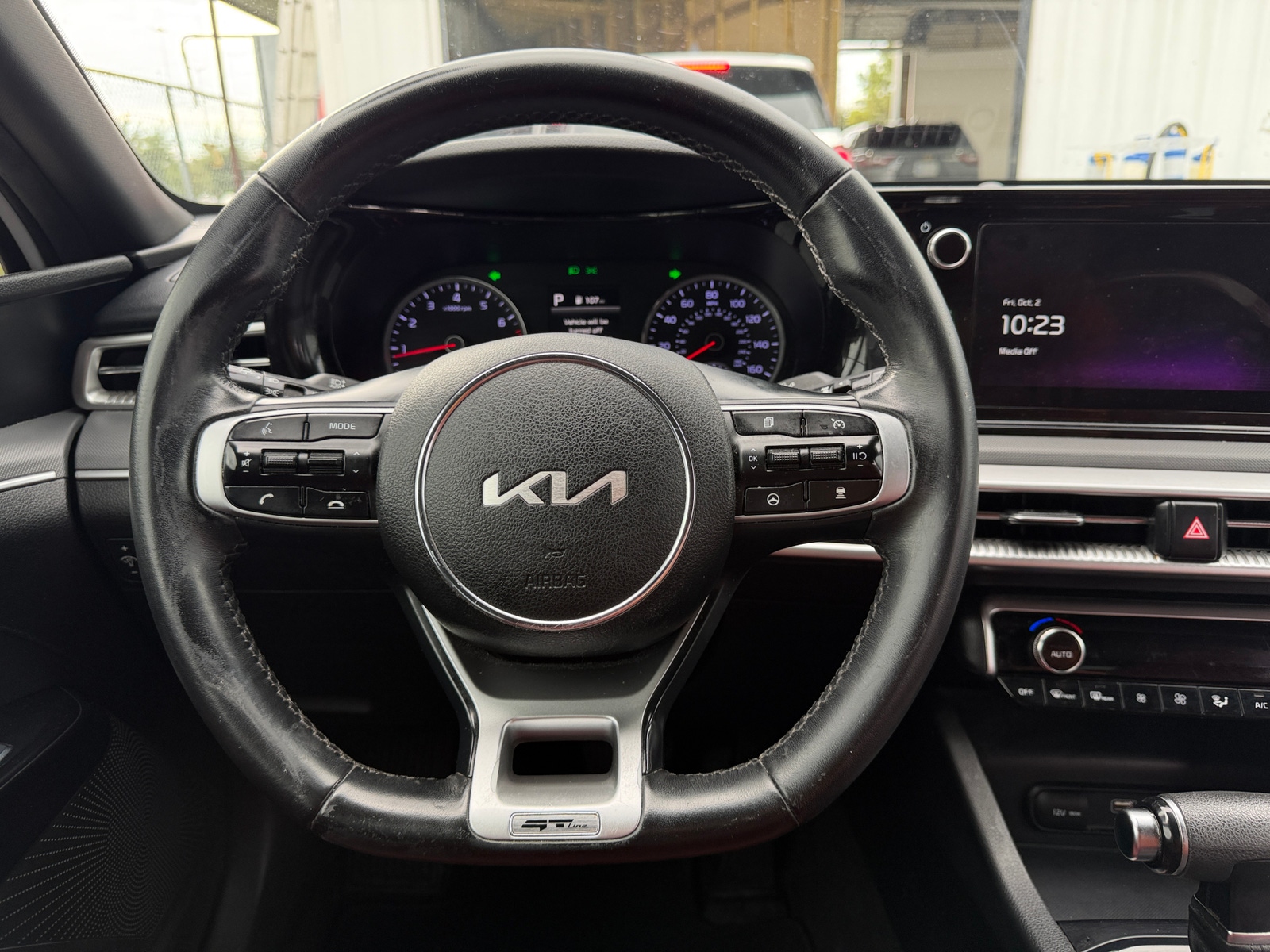 Thumbnail: 2023 Kia K5 - 4