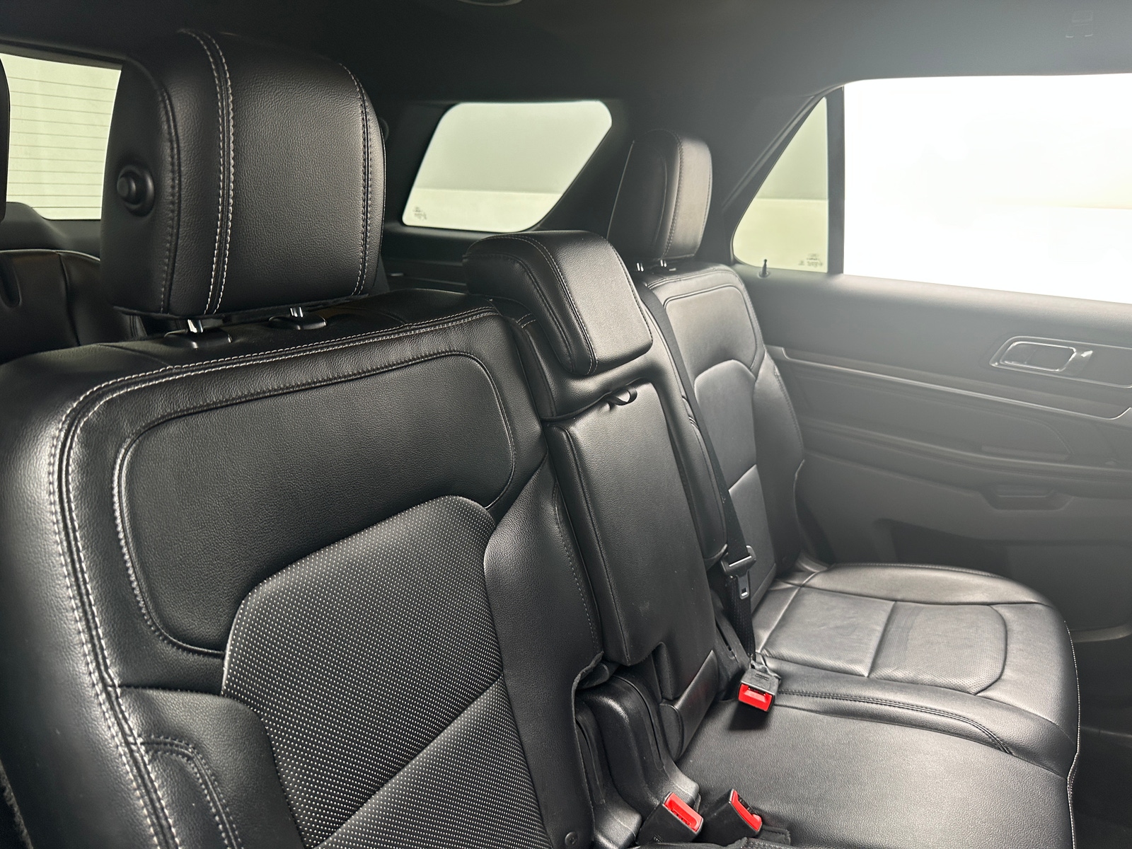 Thumbnail: 2016 Ford Explorer - 5
