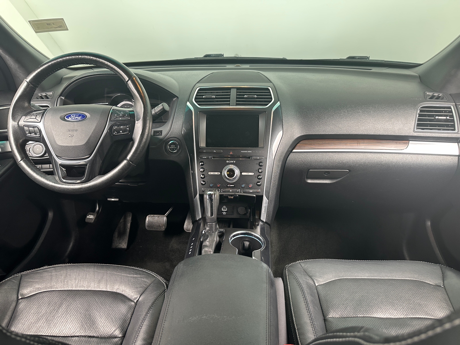 Thumbnail: 2016 Ford Explorer - 2