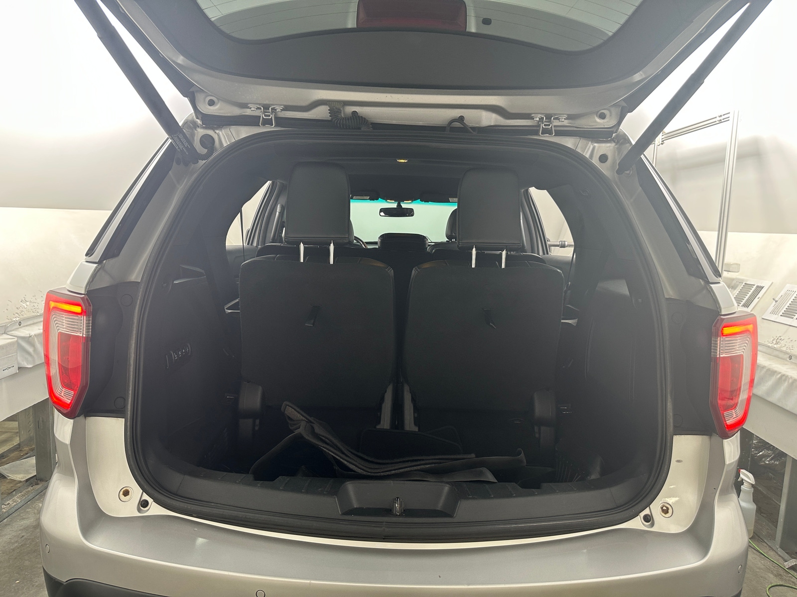 Thumbnail: 2016 Ford Explorer - 6