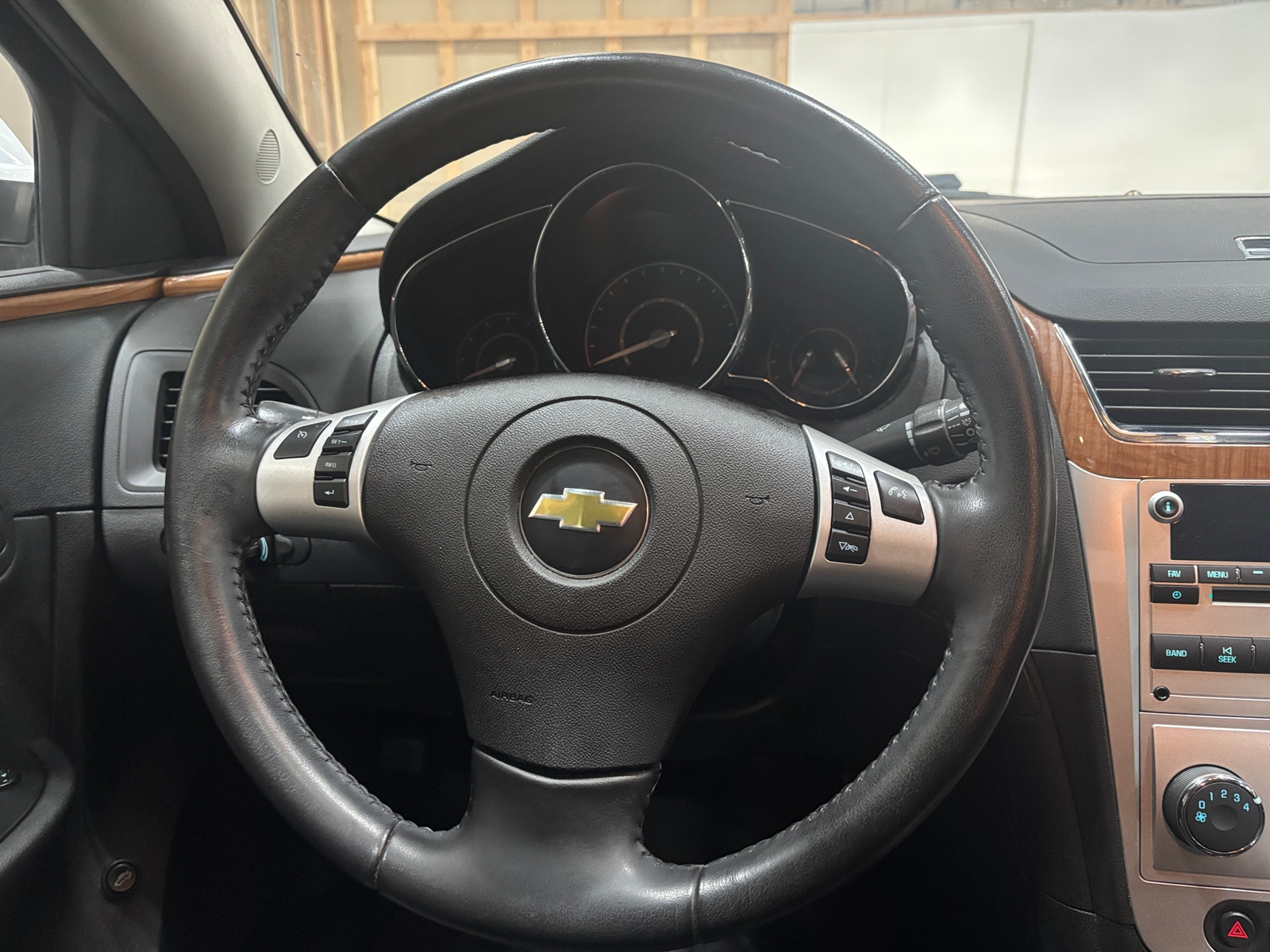 Thumbnail: 2012 Chevrolet Malibu - 4