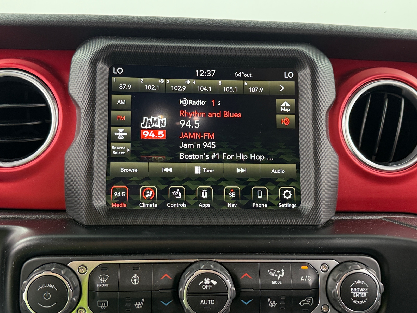Thumbnail: 2022 Jeep Wrangler - 4