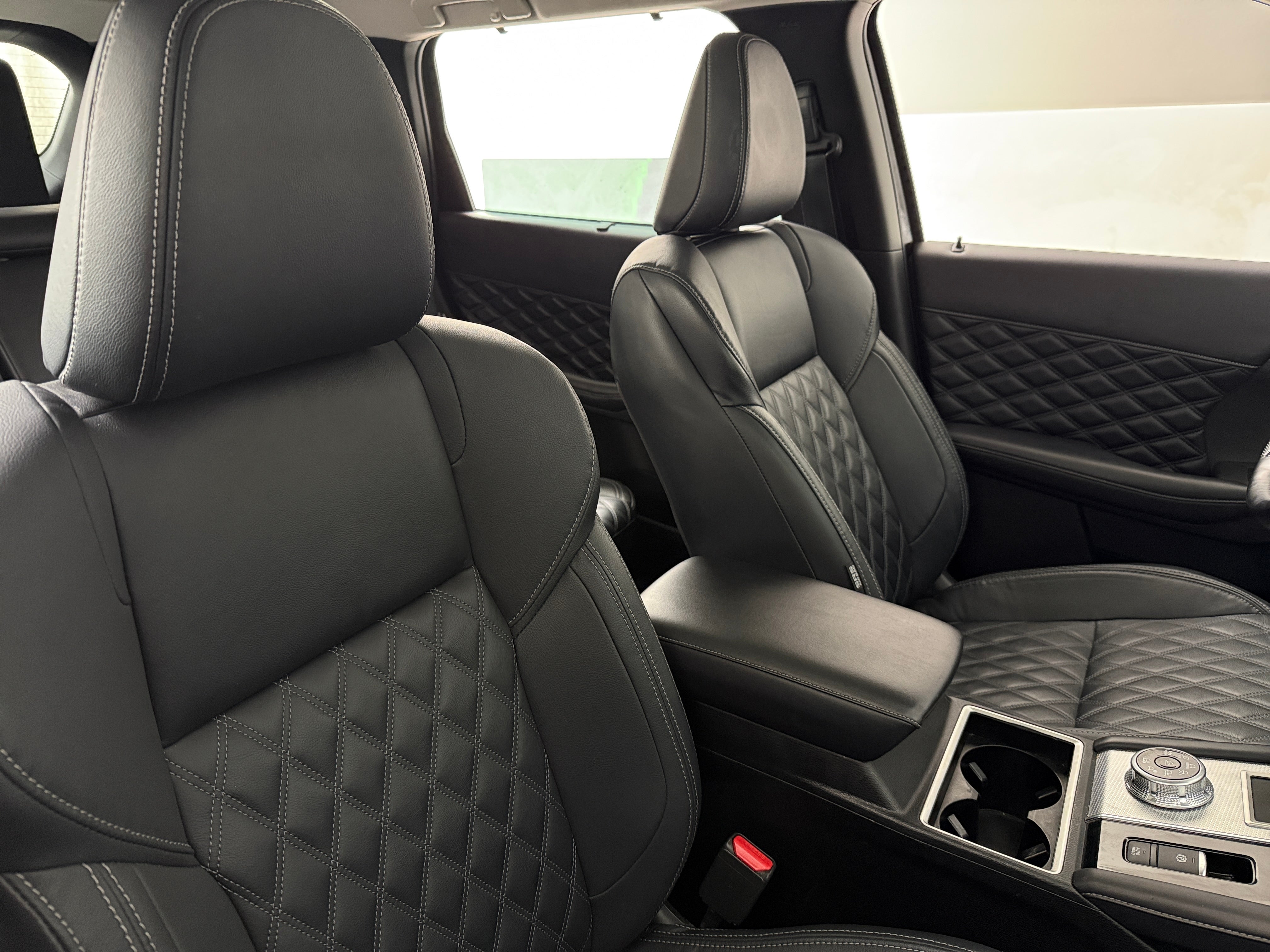 2023 Mitsubishi Outlander Plug-In Hybrid