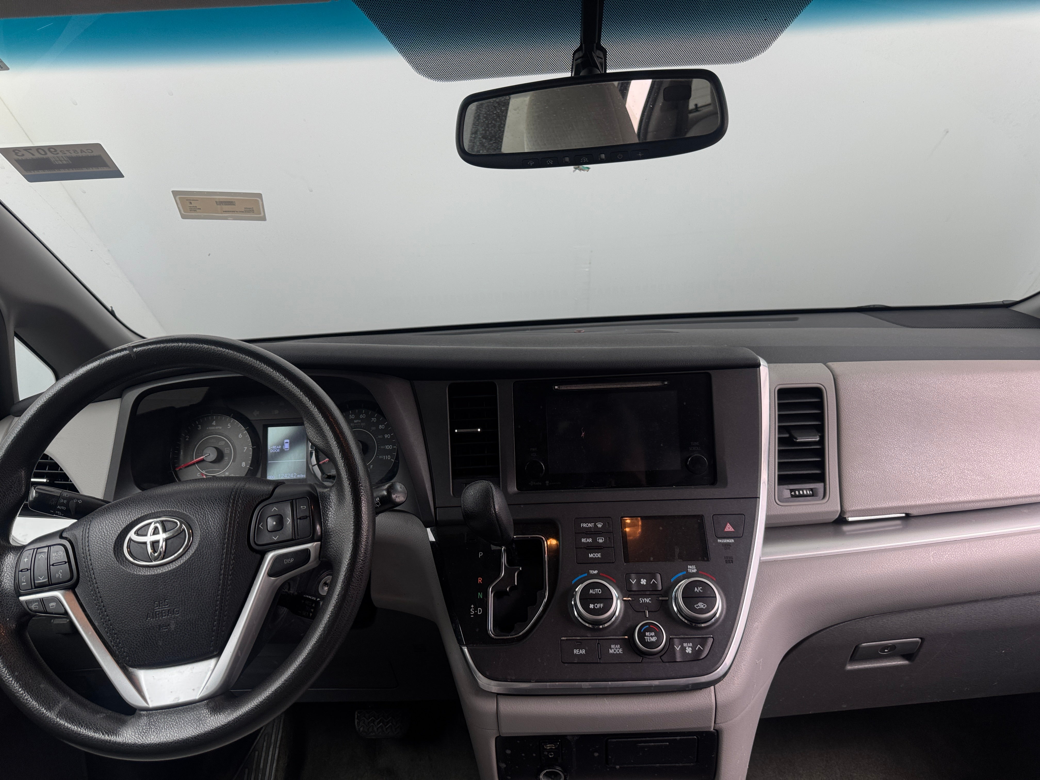 2015 Toyota Sienna LE