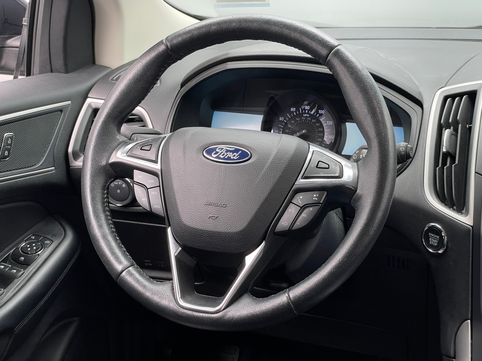 Thumbnail: 2022 Ford Edge - 4