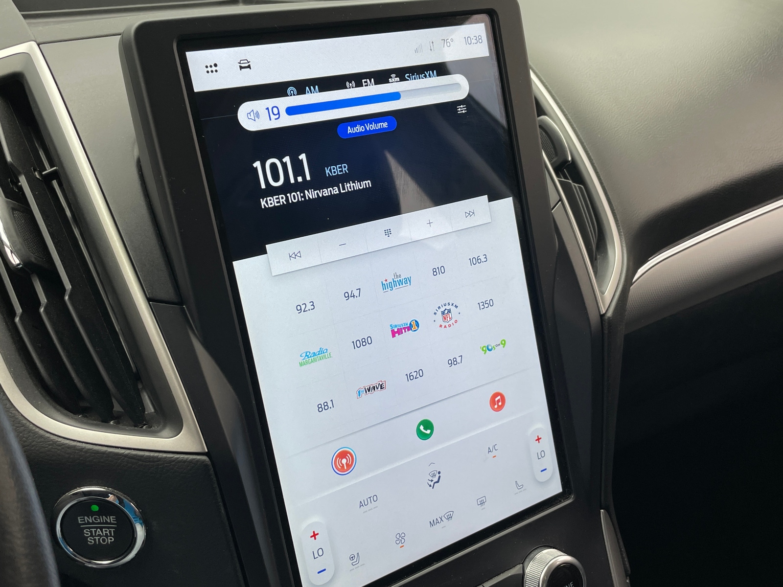 Thumbnail: 2022 Ford Edge - 3