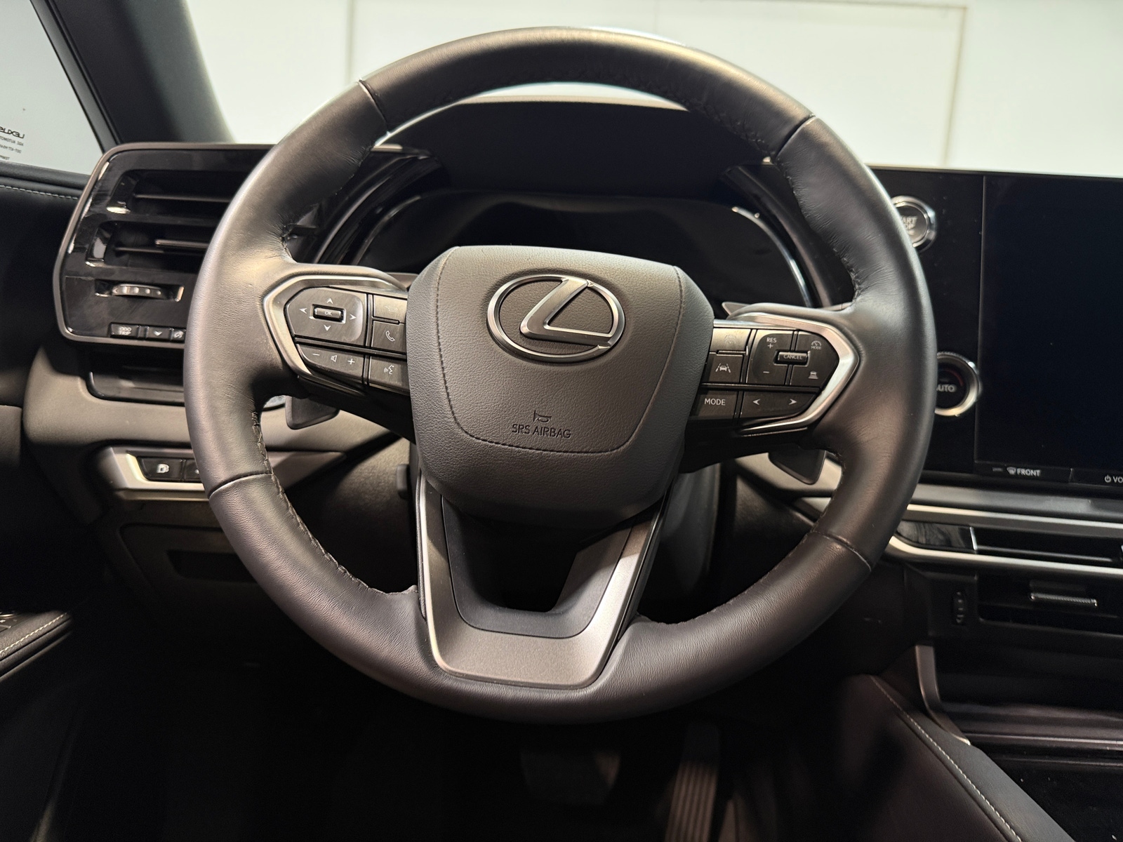 Thumbnail: 2025 Lexus RX - 5