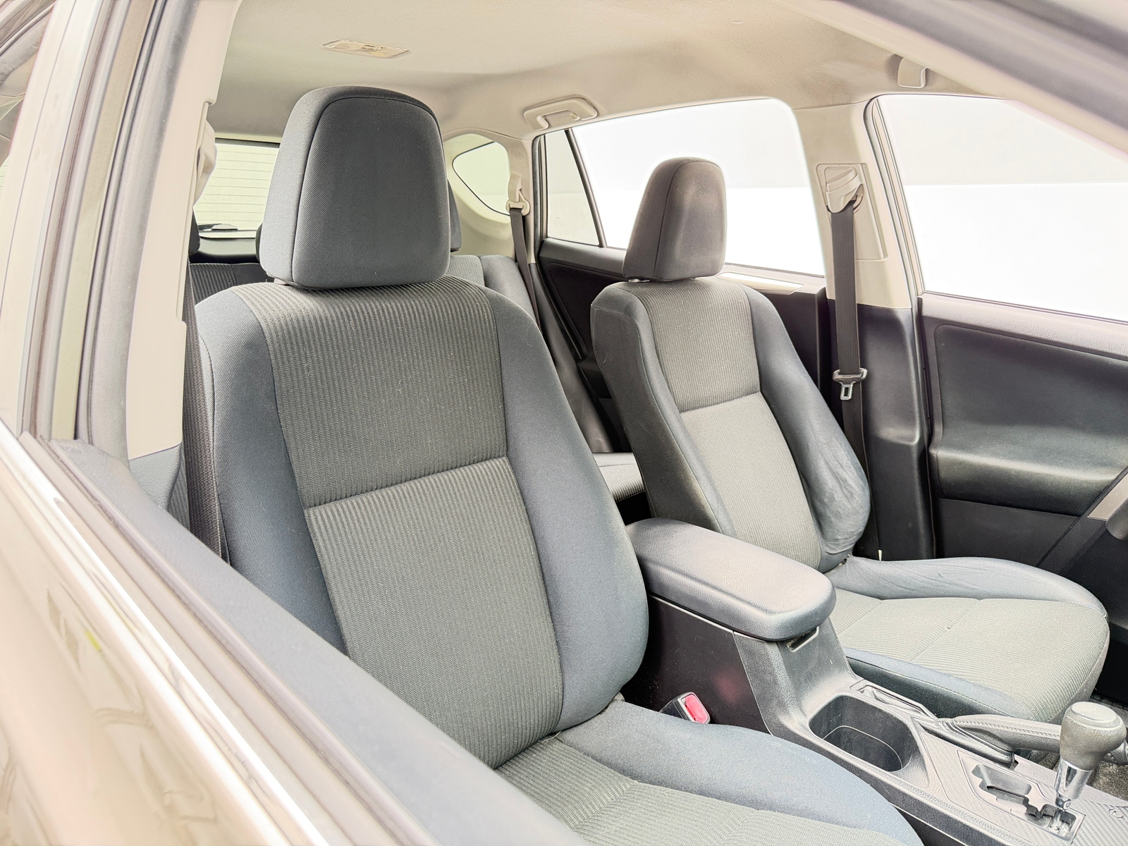 Thumbnail: 2015 Toyota RAV4 - 2