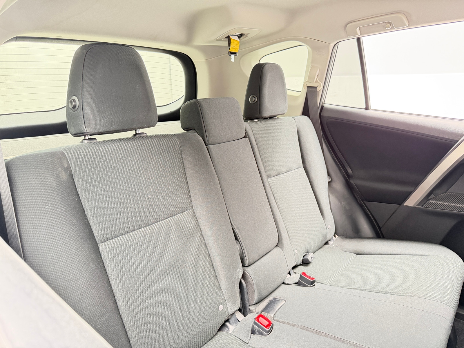 Thumbnail: 2015 Toyota RAV4 - 6