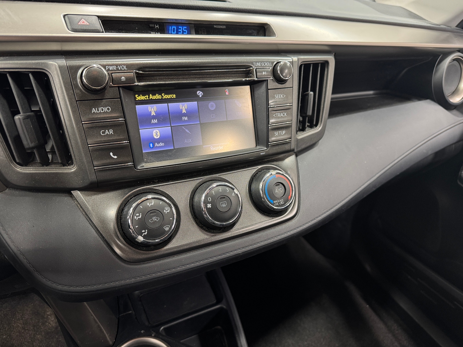 Thumbnail: 2015 Toyota RAV4 - 4