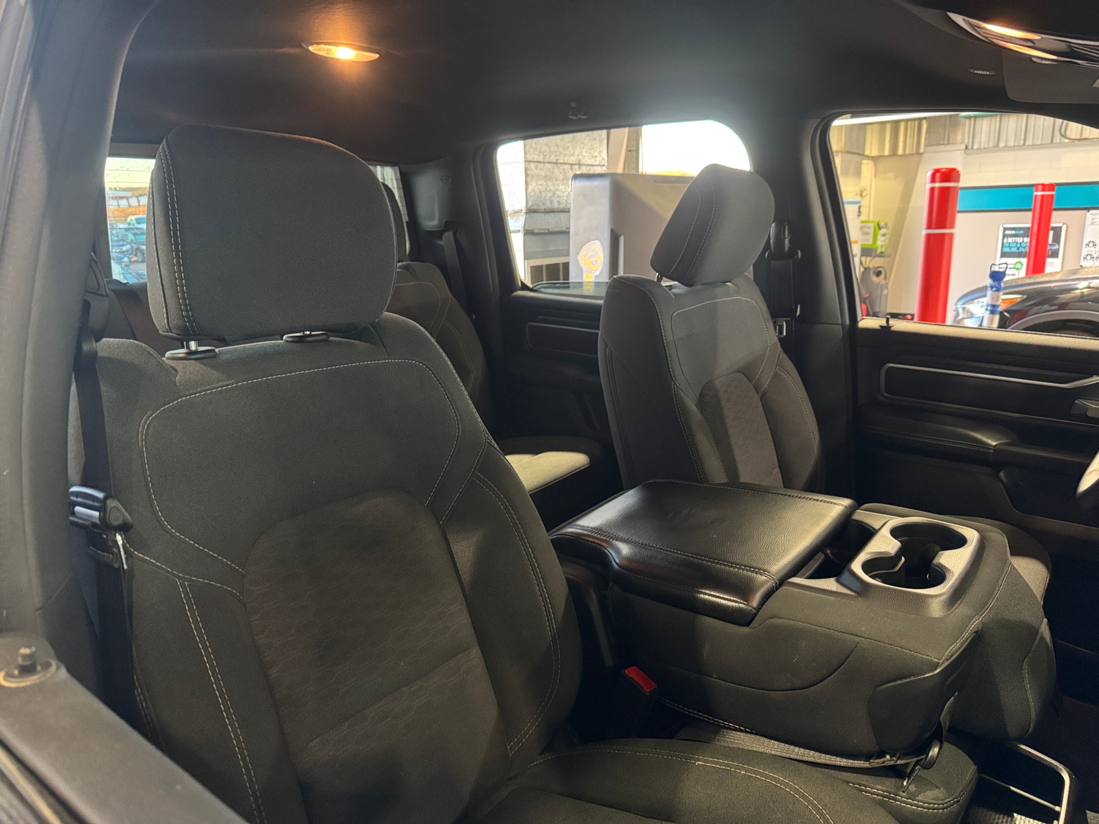 Thumbnail: 2025 RAM 1500 - 2