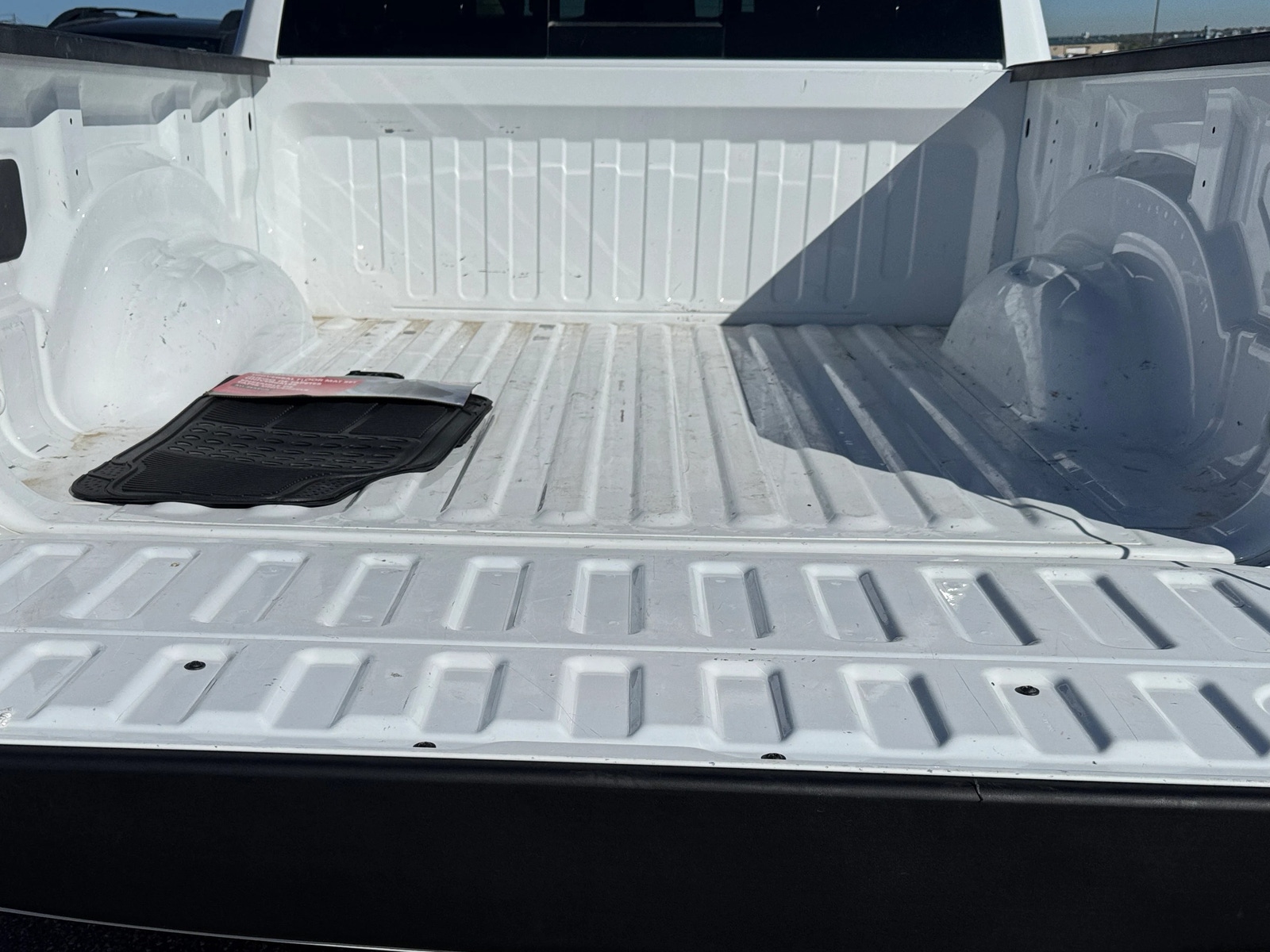 Thumbnail: 2025 RAM 1500 - 7