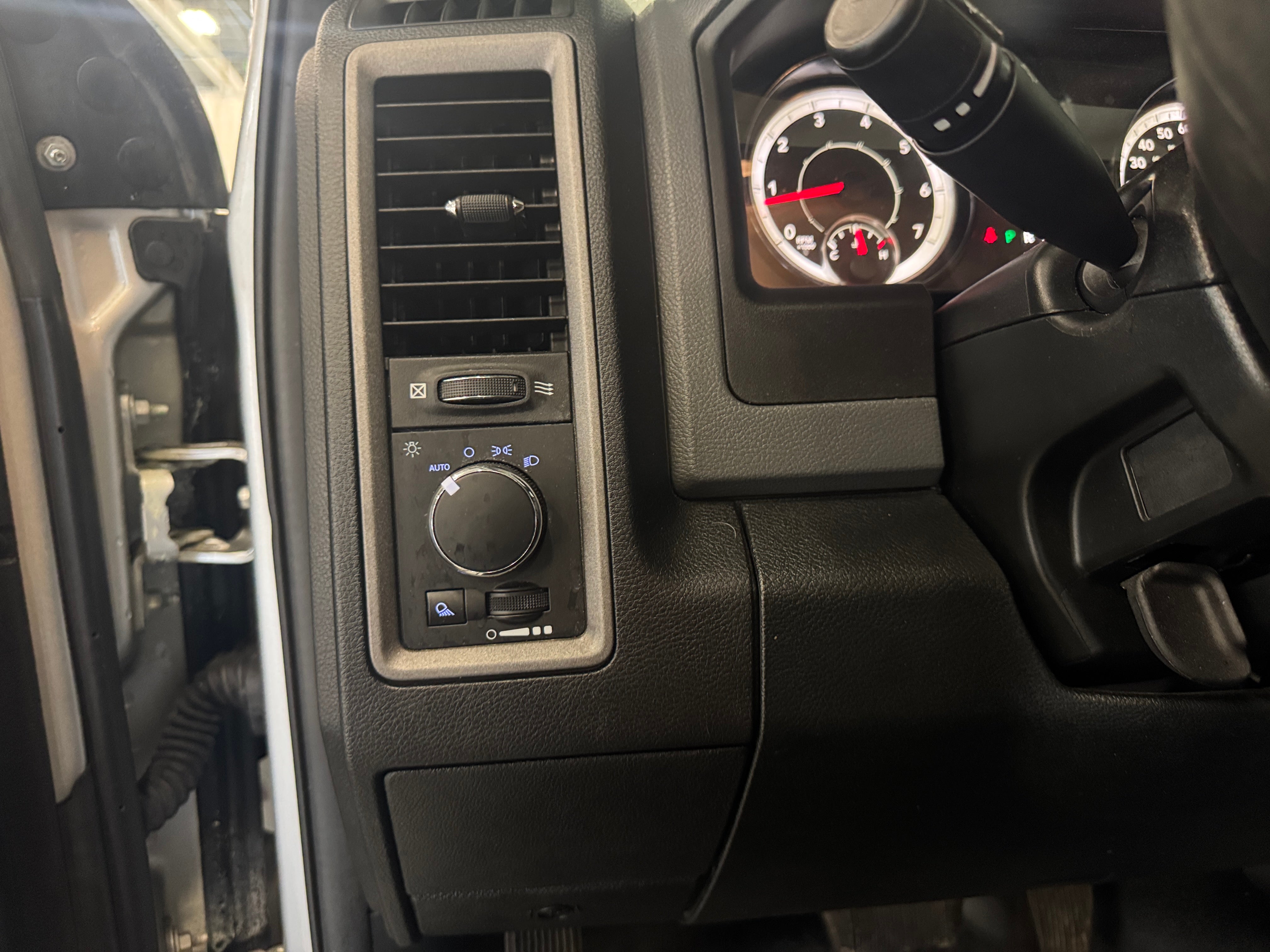 3C6JR6AG9JG238300