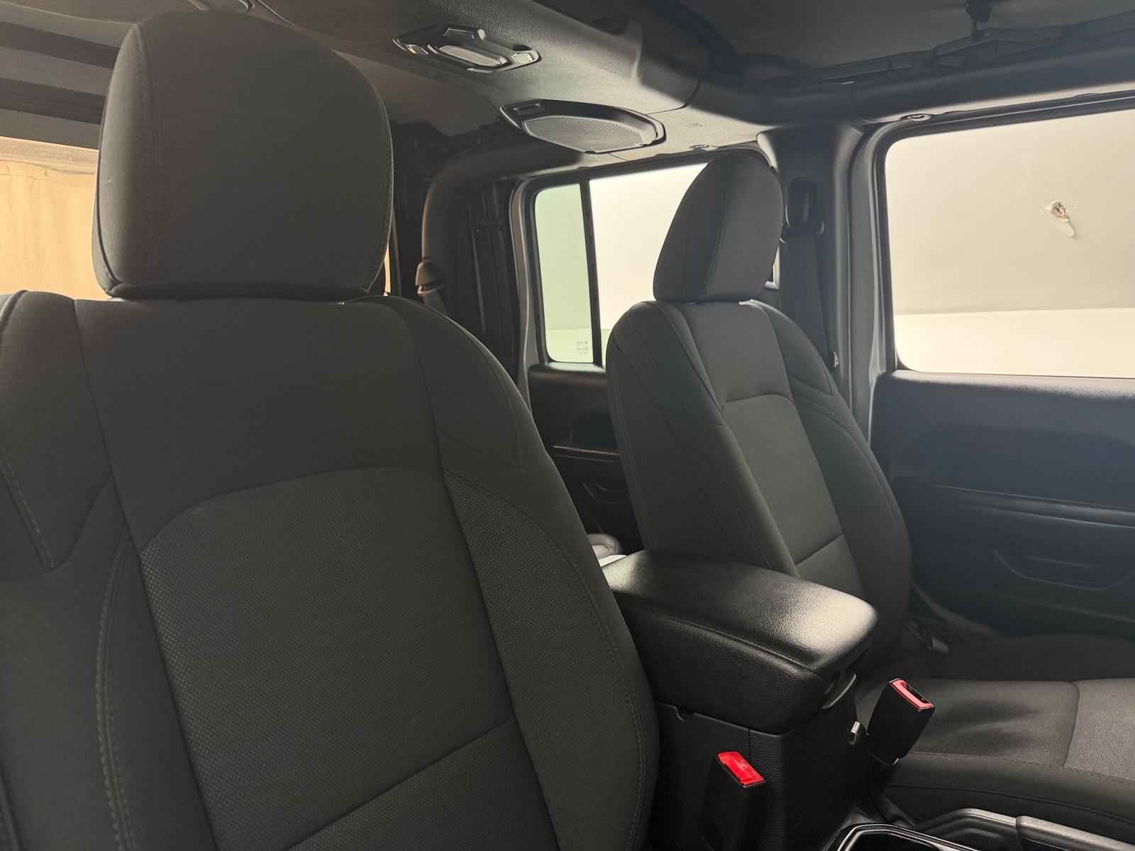 Thumbnail: 2020 Jeep Gladiator - 2